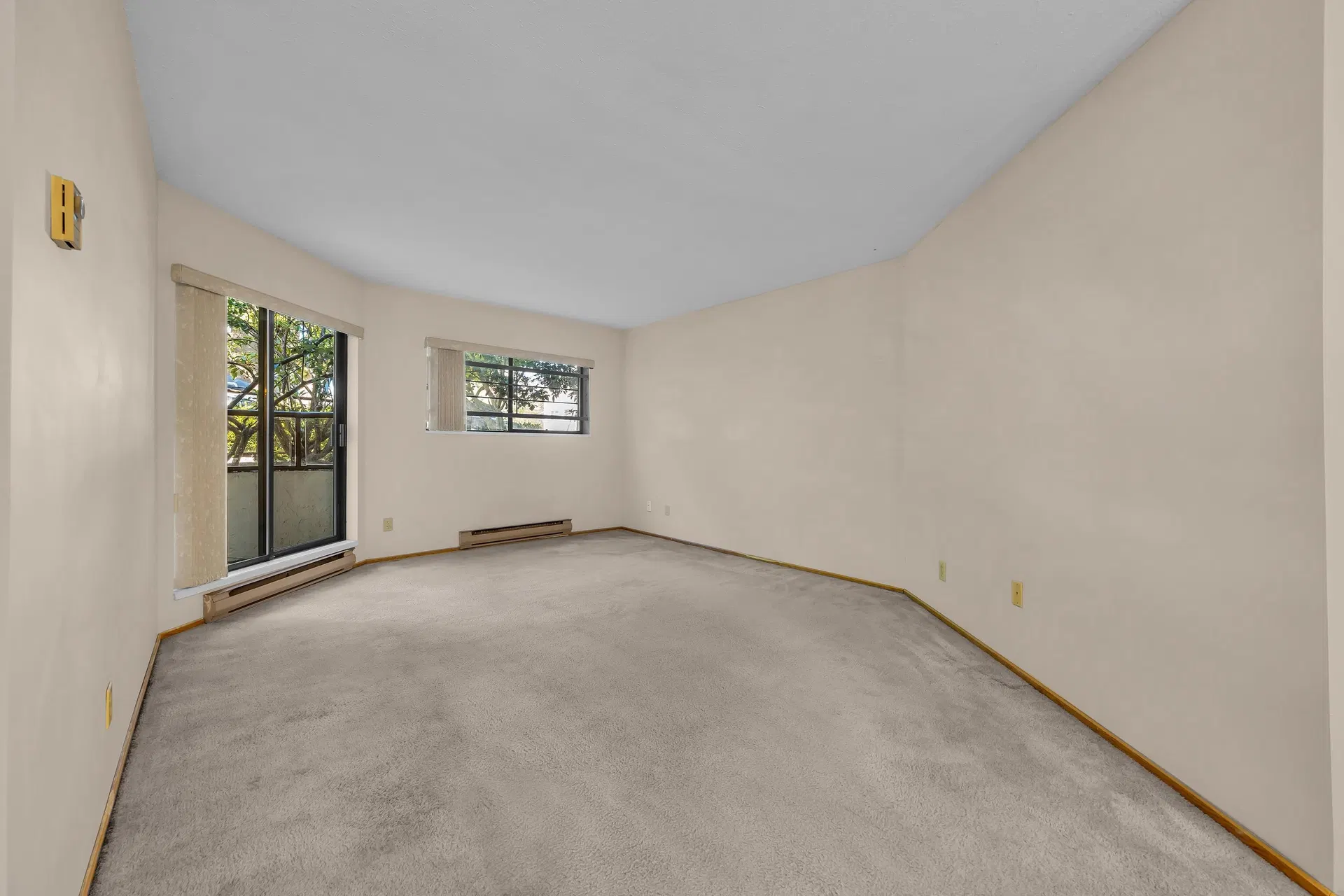 Photo 5 of 36 at #110 – 2222 Prince Edward Street