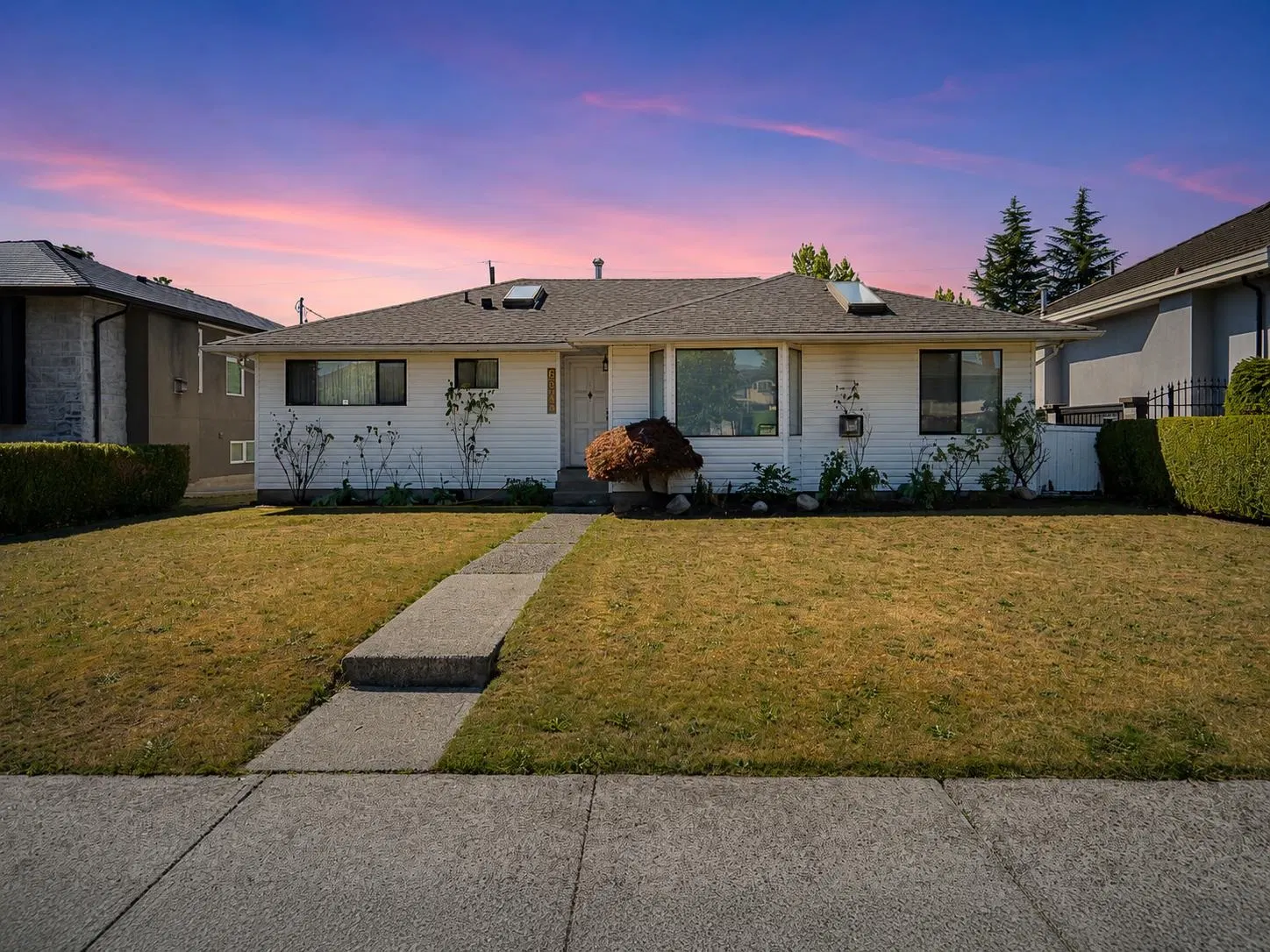 Photo 1 of 39 at 6546 Dunnedin Street