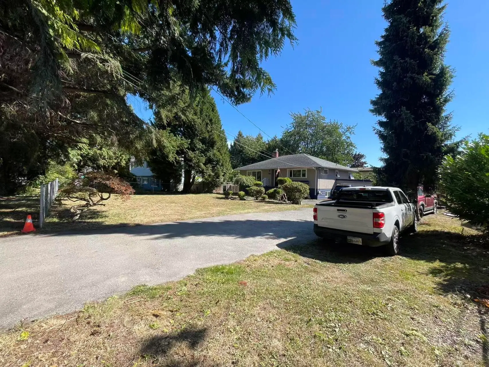 Photo 5 of 26 at 5214 12 Avenue