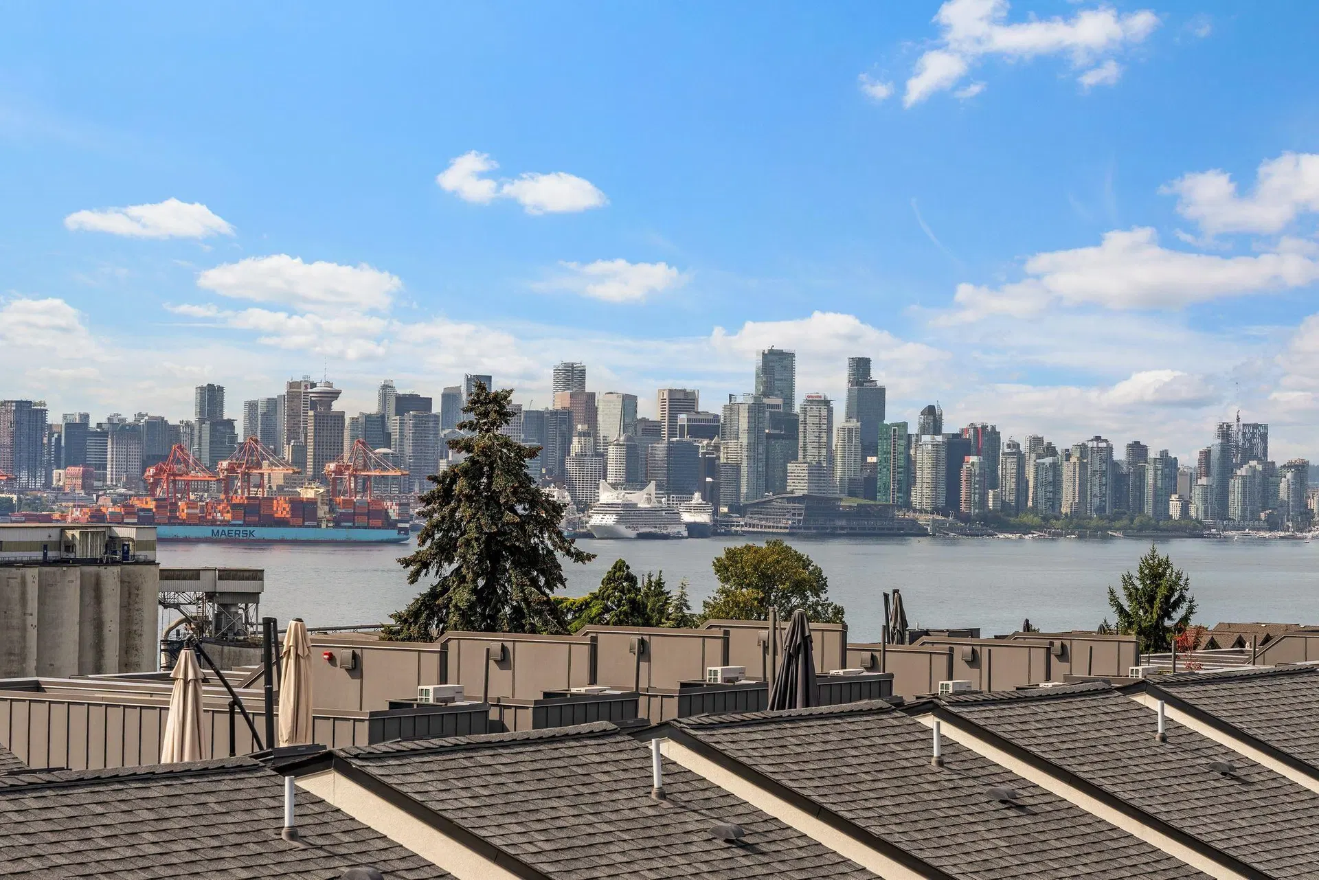 Photo 2 of 40 at #125 – 649 E 3rd Street