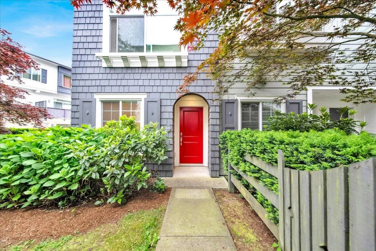Photo 2 of 33 at #105 – 15340 Guildford Drive