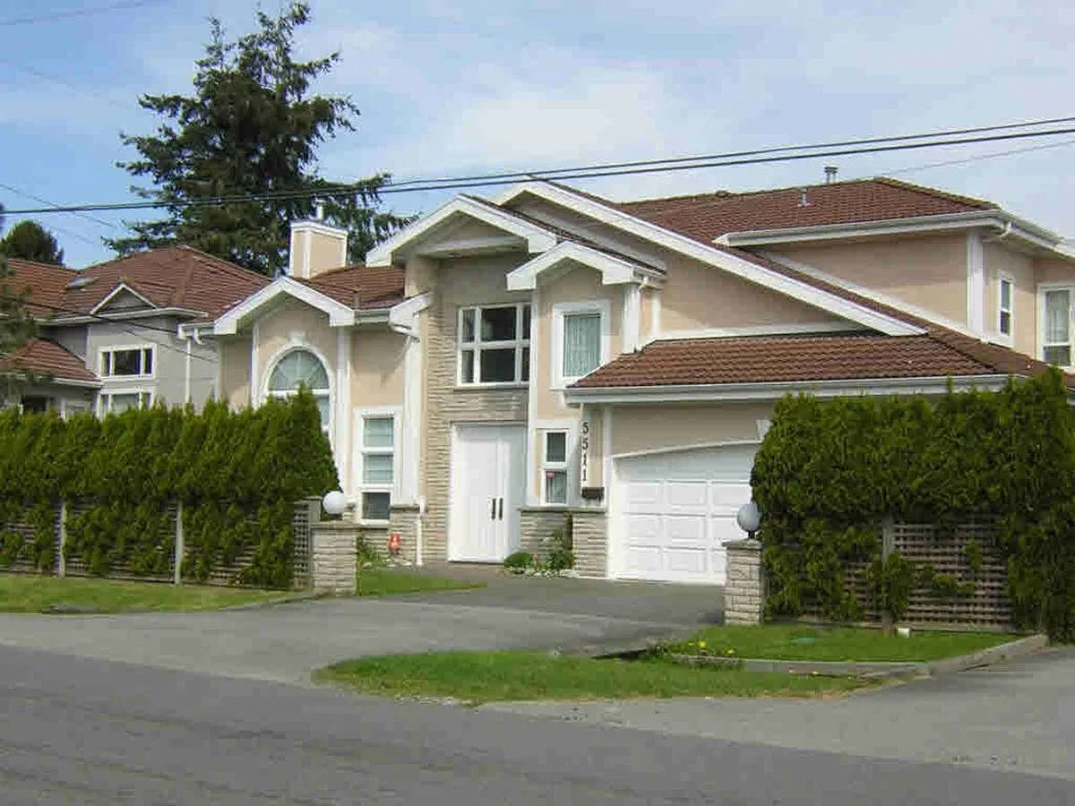 Photo 1 of 19 at 5511 Cantrell Road