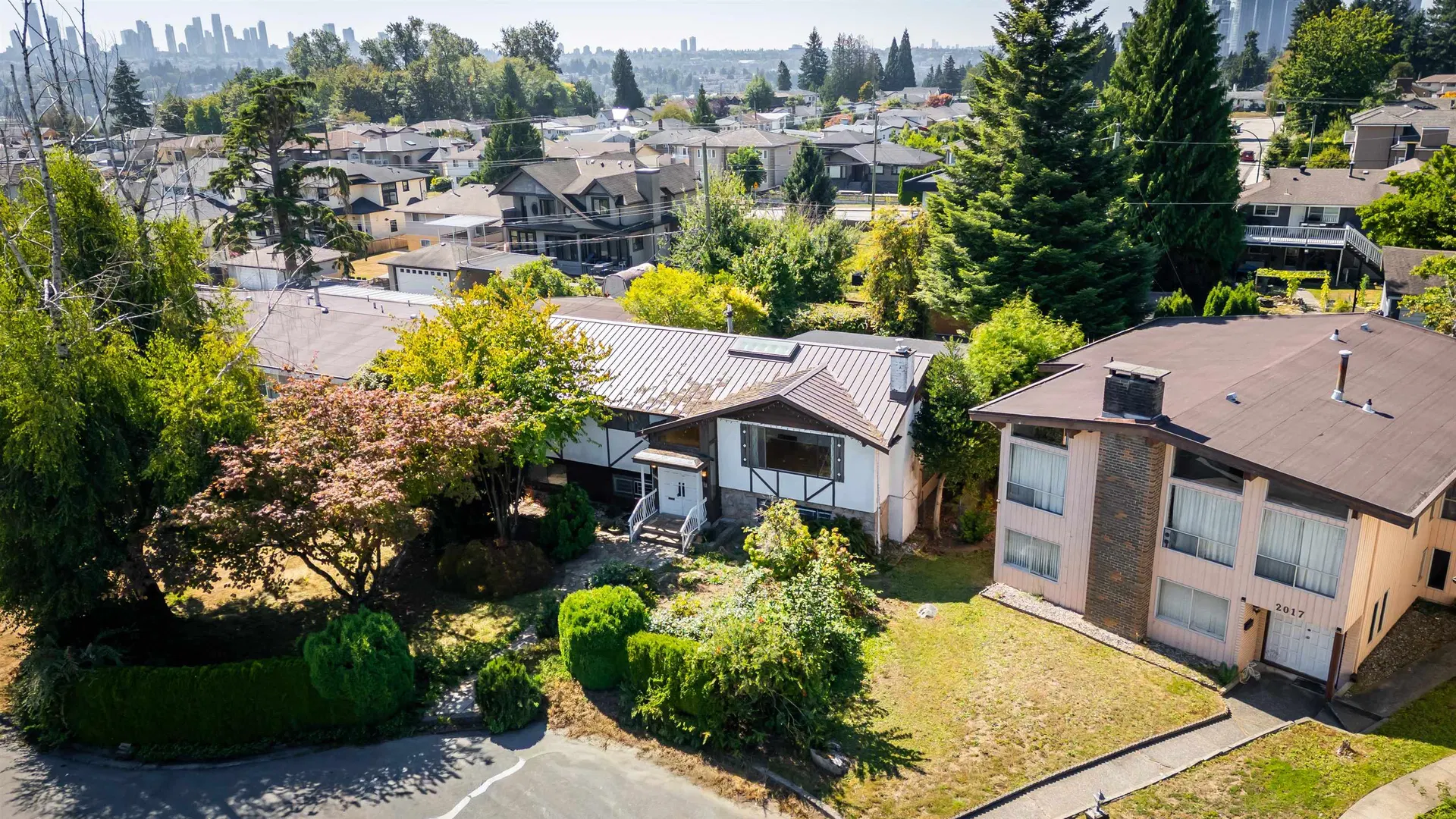 Photo 2 of 40 at 2019 Paulus Crescent