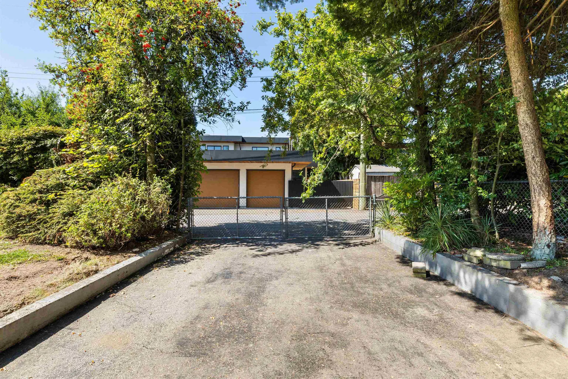 Photo 5 of 40 at 2019 Paulus Crescent