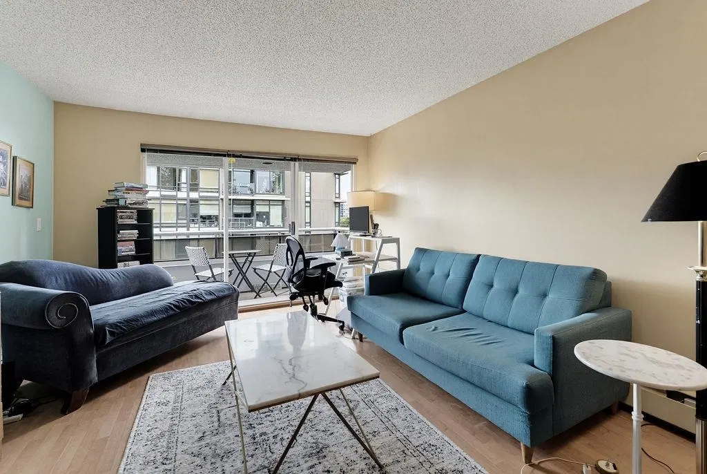 Photo 5 of 26 at #406 – 1412 W 14th Avenue