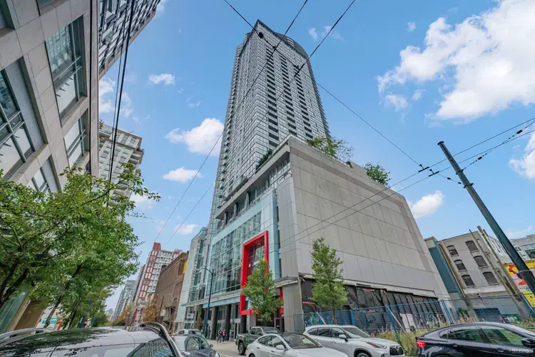 #3505 – 833 Seymour Street