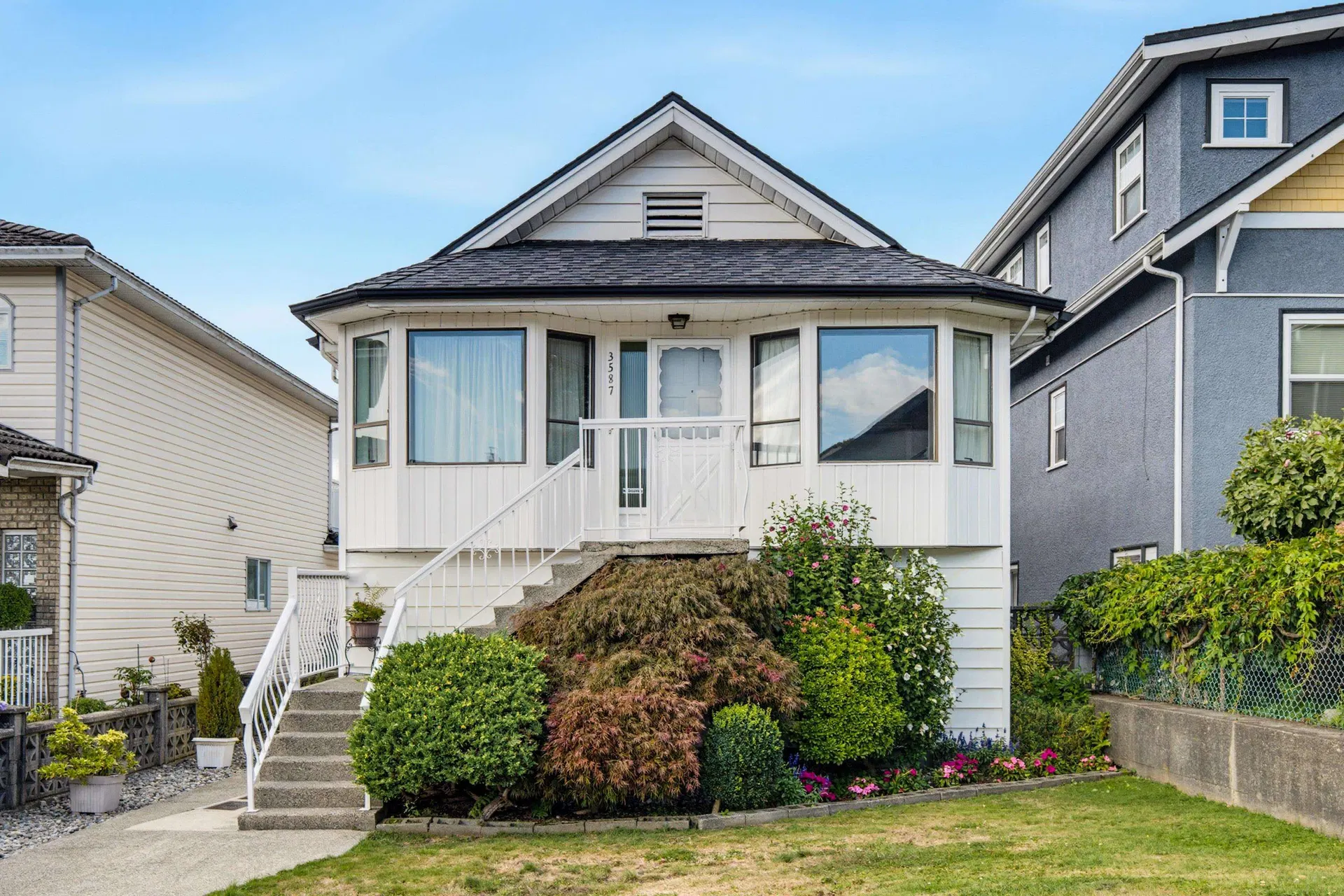 3587 Triumph Street