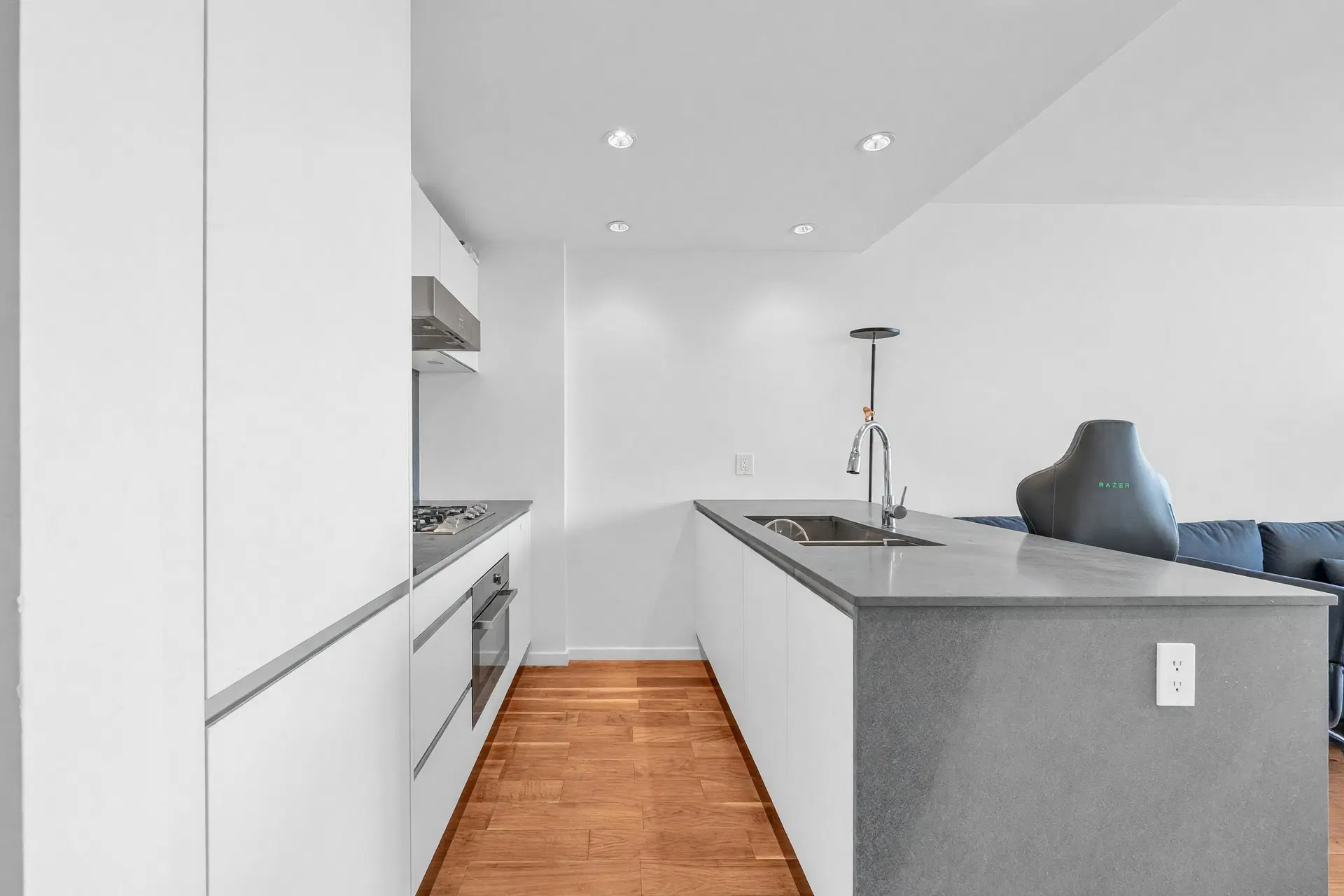 Photo 3 of 24 at #908 – 8488 Cornish Street
