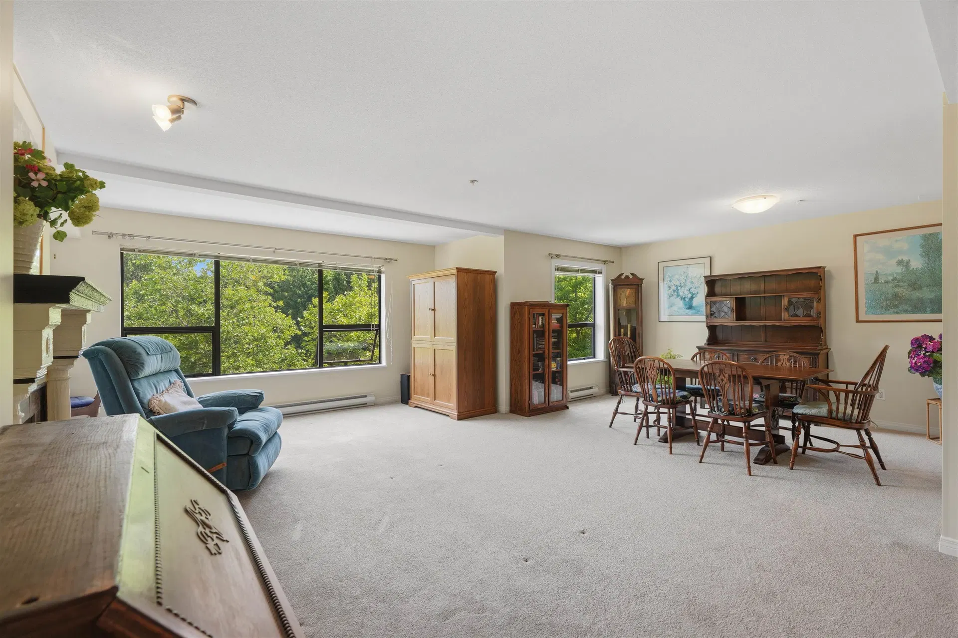 Photo 2 of 19 at #205 – 5855 Cowrie Street