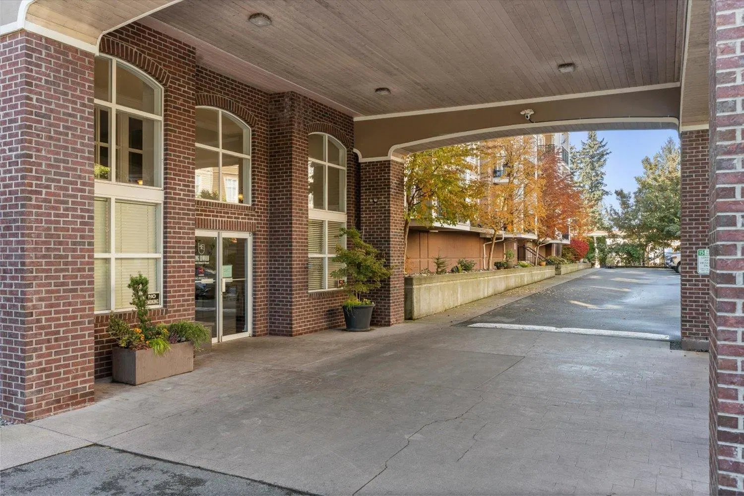 Photo 3 of 32 at #301 – 8933 Edward Street