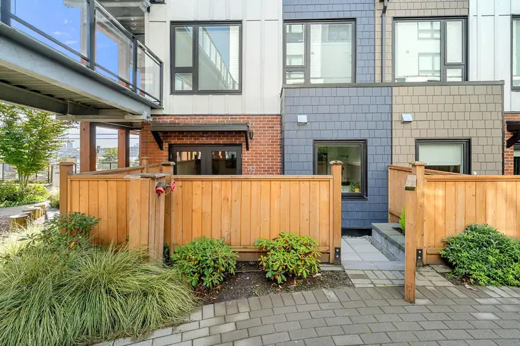 #157 – 555 2nd Street