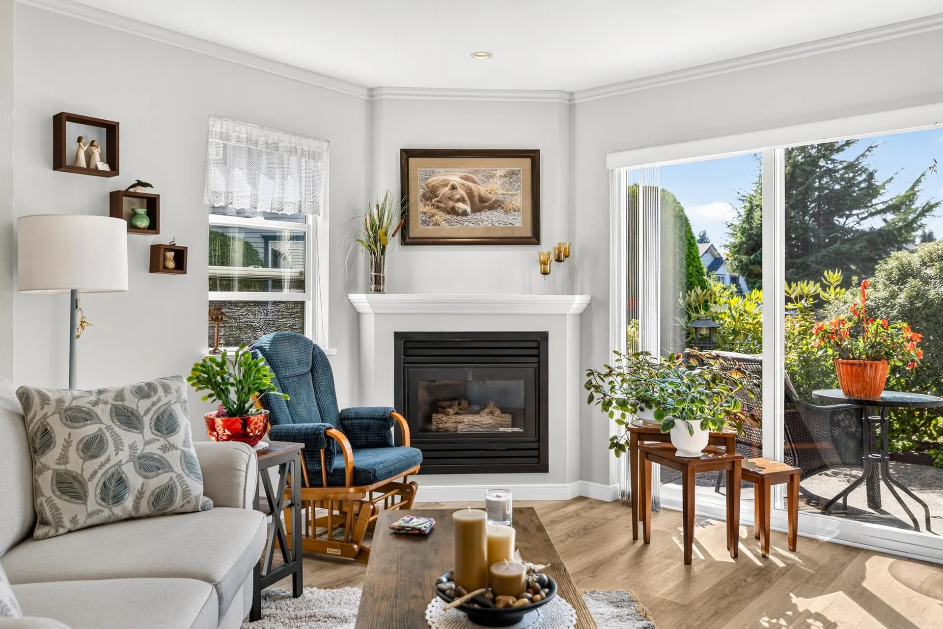 #126 – 5711 Ebbtide Street