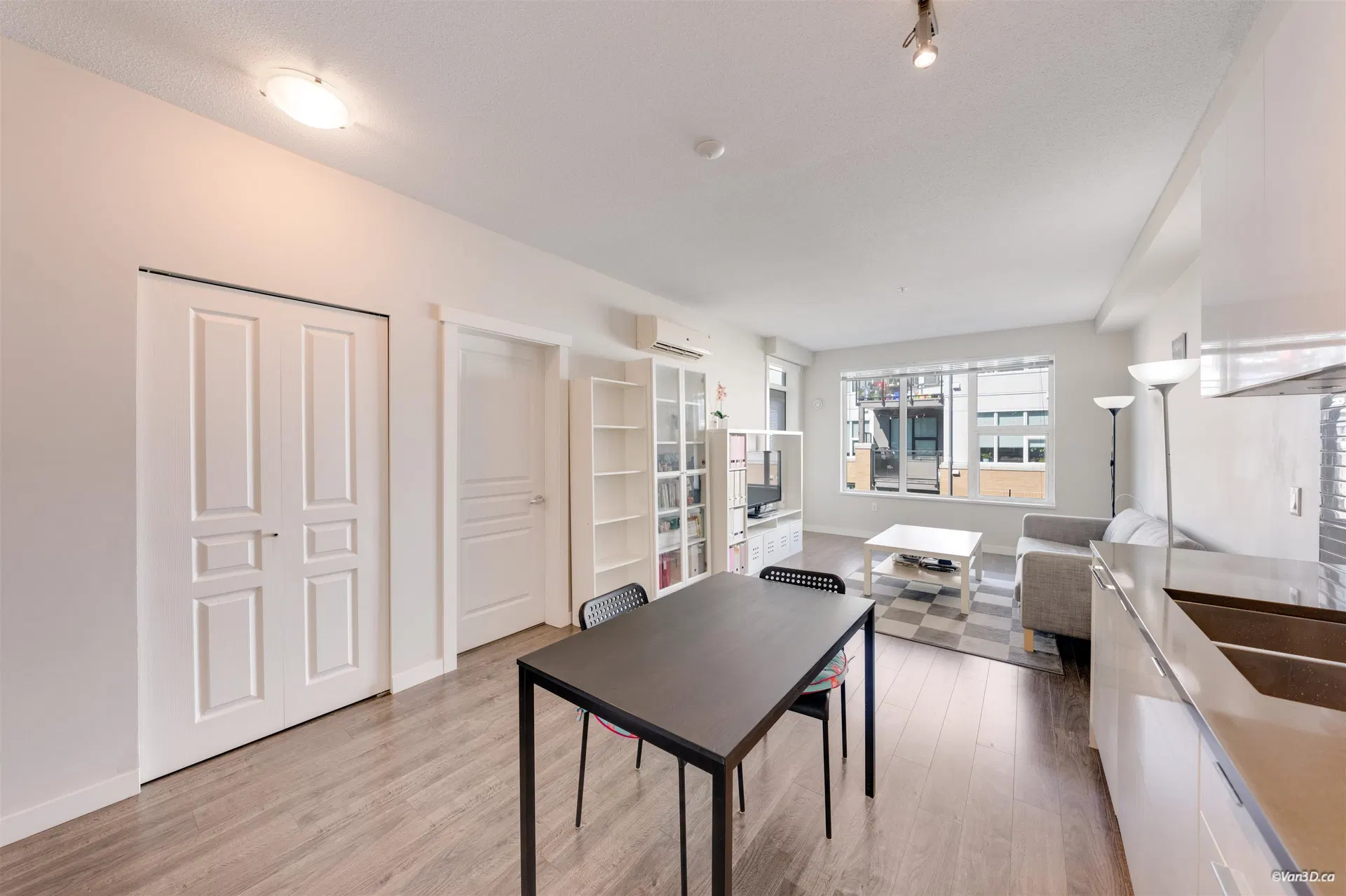 Photo 5 of 24 at #417 – 9311 Alexandra Road