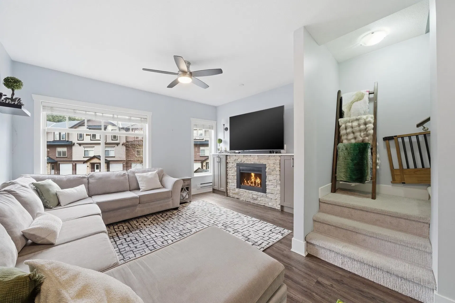 Photo 3 of 28 at #29 – 2950 Lefeuvre Road