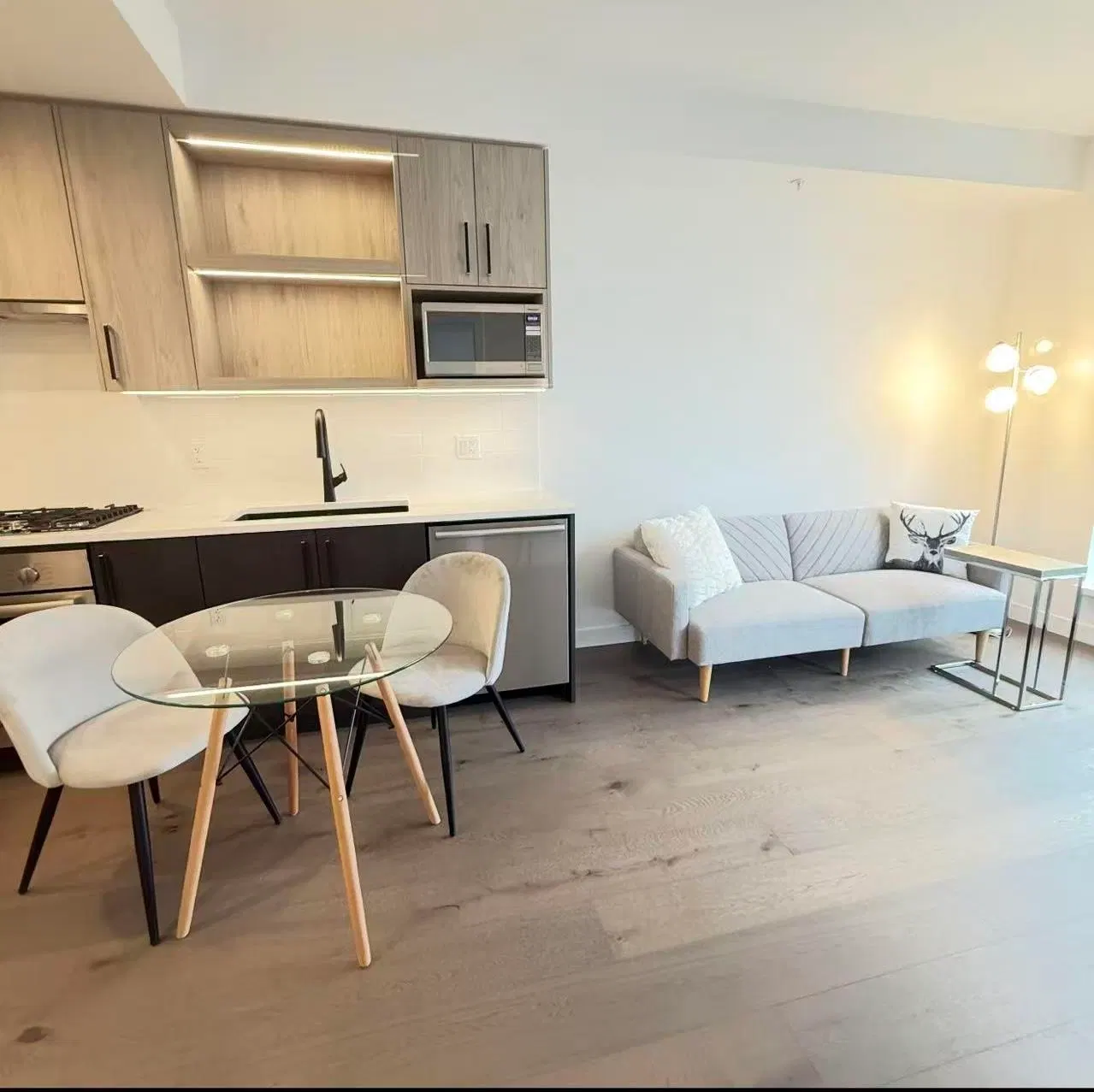 Photo 3 of 7 at #313 – 6859 Cambie Street
