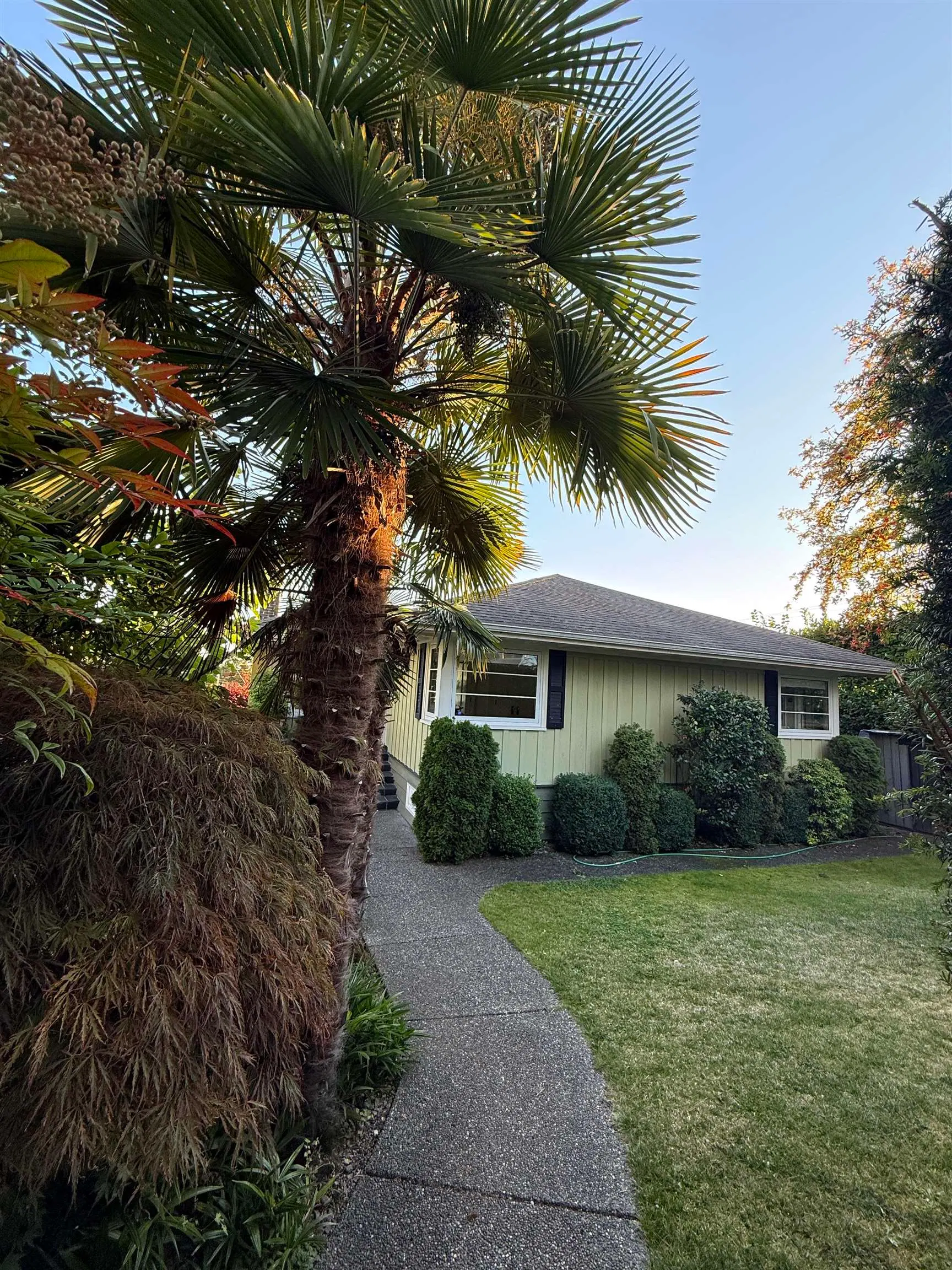 Photo 1 of 33 at 1086 Mathers Avenue
