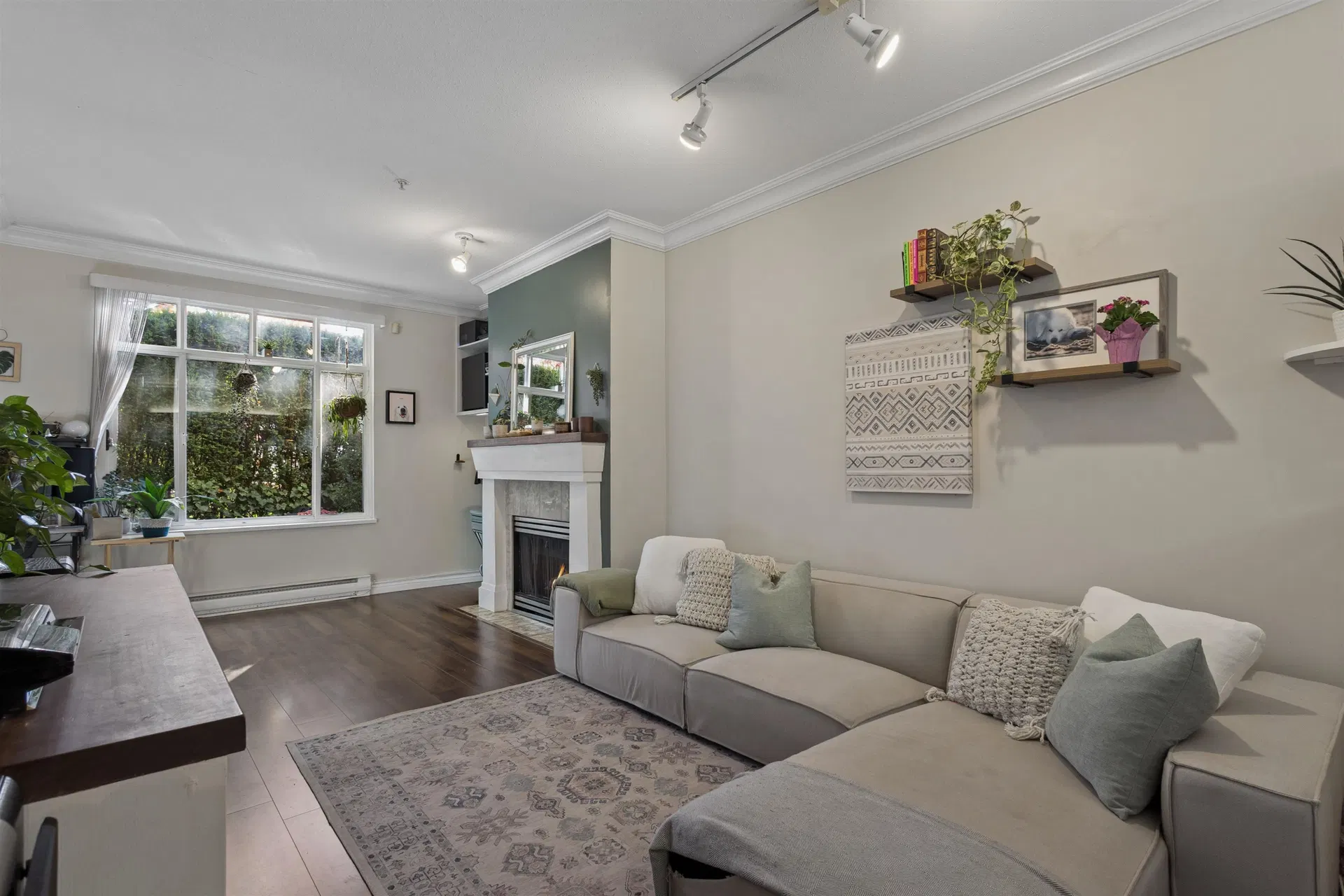 Photo 2 of 27 at #101 – 1675 W 10th Avenue