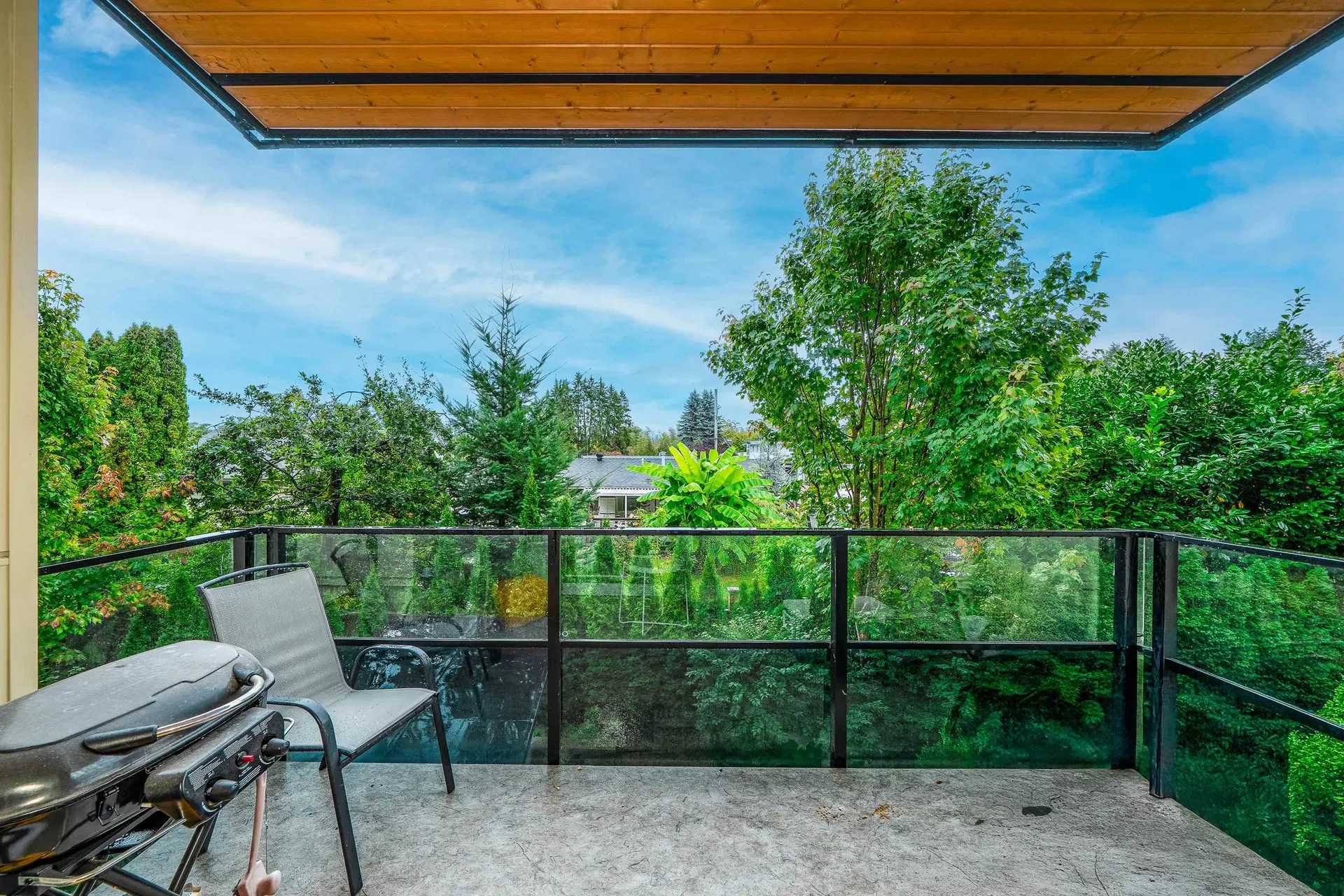 Photo 3 of 24 at #205 – 12320 222 Street