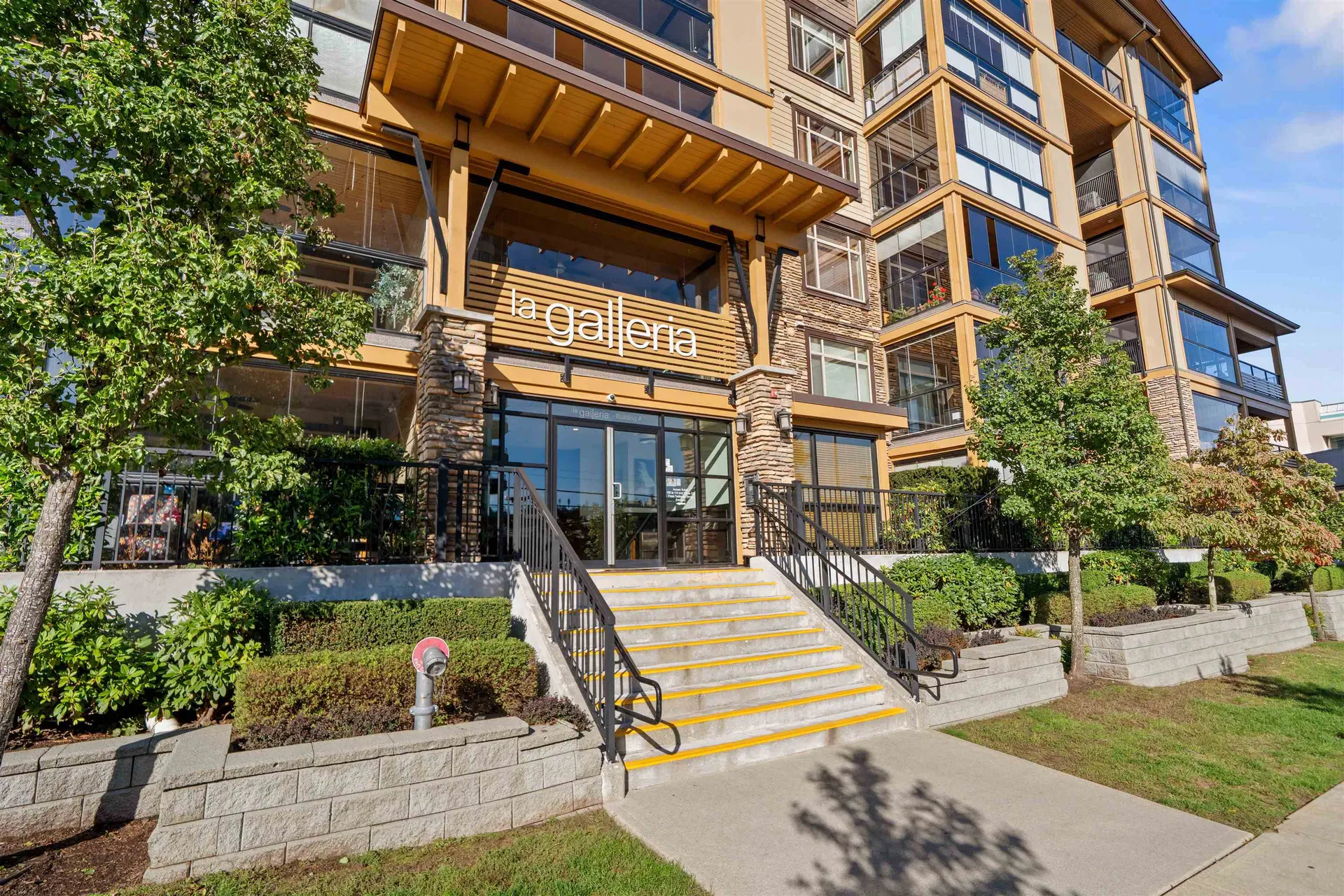 #208 – 2860 Trethewey Street