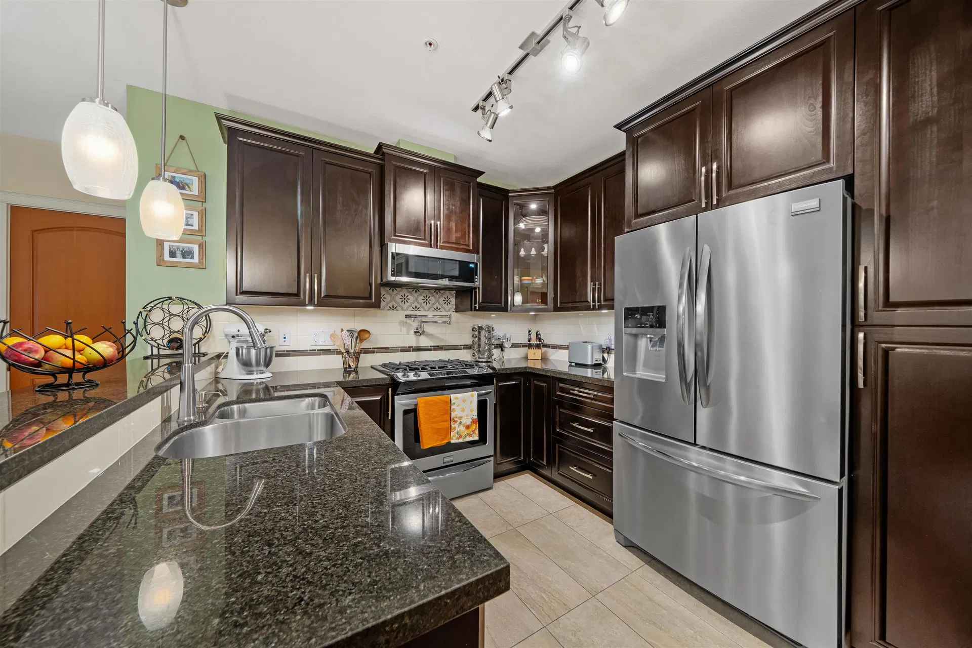 Photo 5 of 36 at #208 – 2860 Trethewey Street