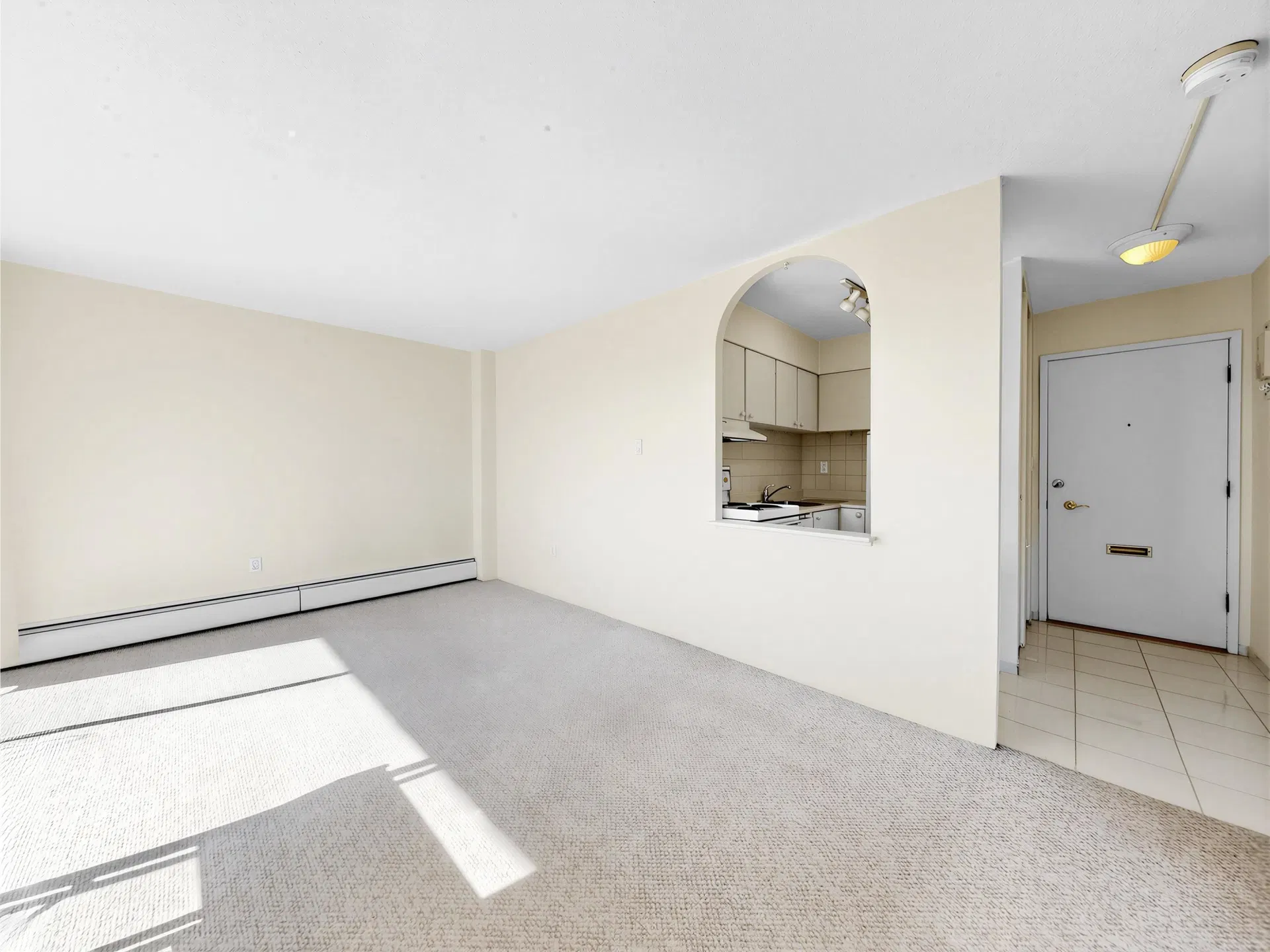 Photo 3 of 38 at #906 – 1251 Cardero Street