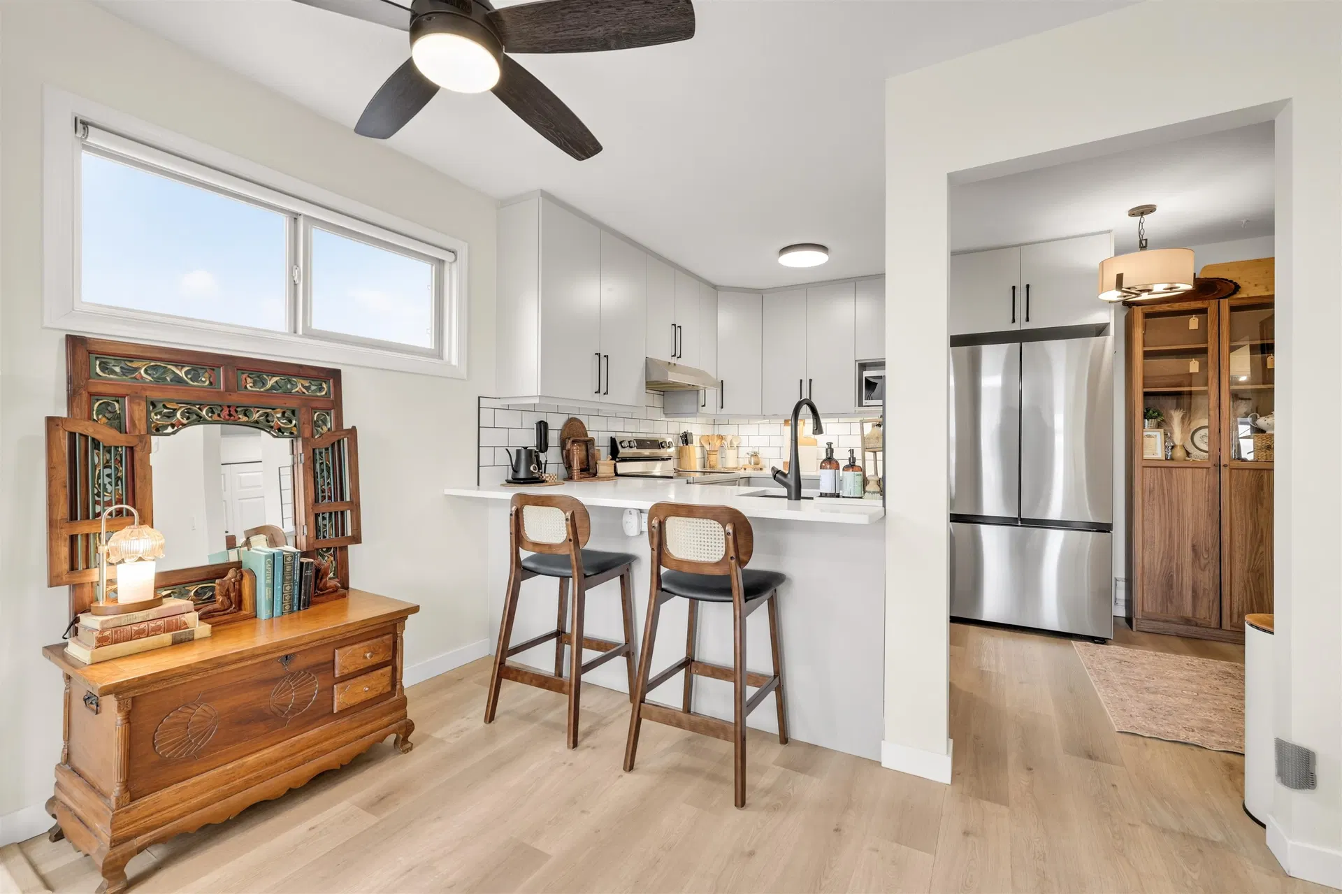 Photo 4 of 22 at D302 – 4845 53 Street