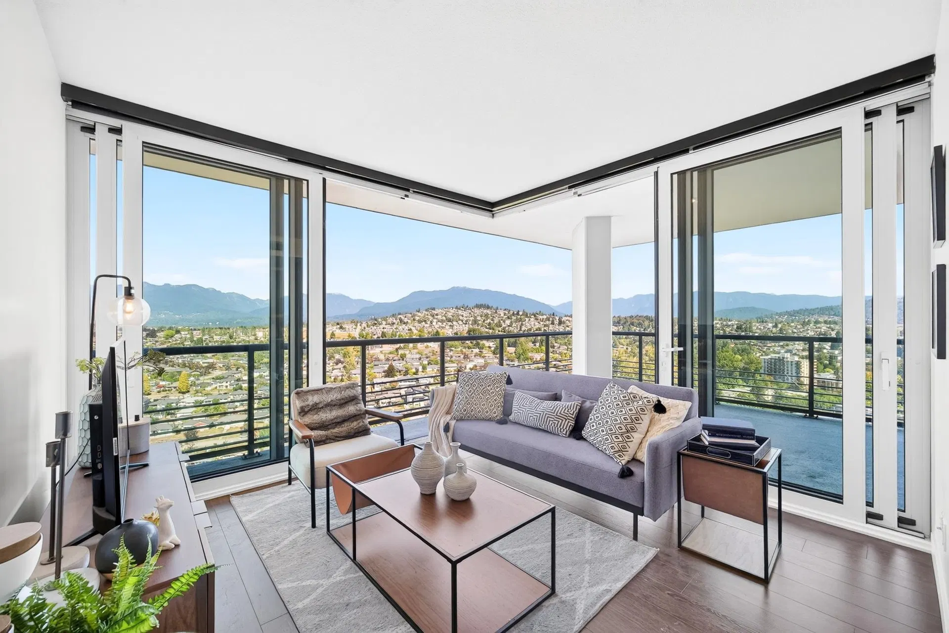 #3008 – 4730 Lougheed Highway