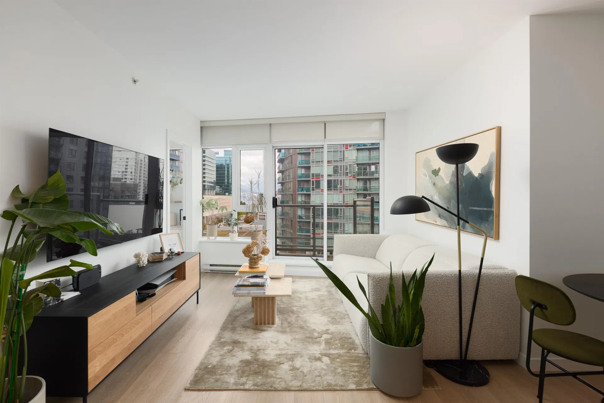Photo 1 of 19 at #1202 – 821 Cambie Street