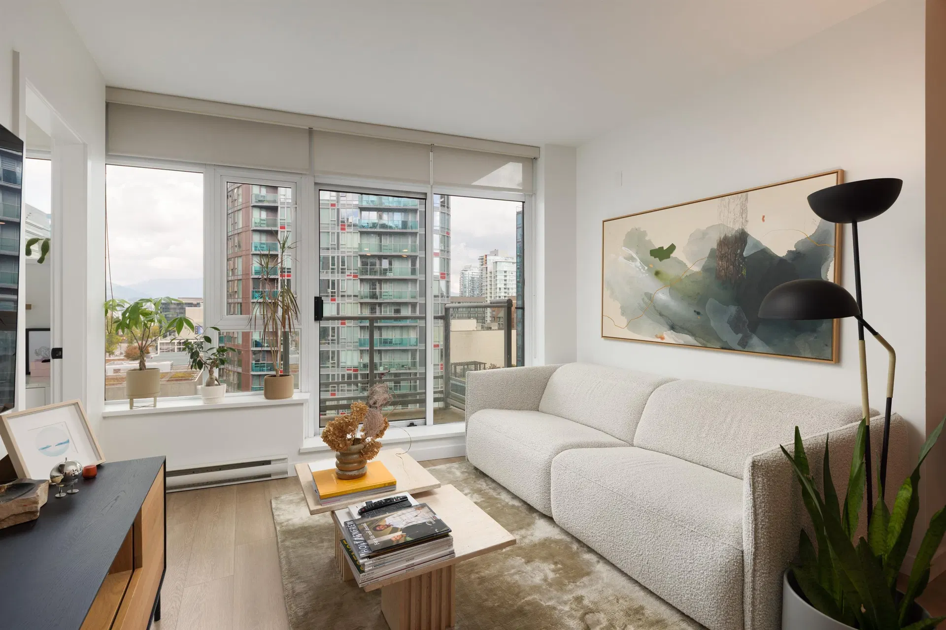 Photo 3 of 19 at #1202 – 821 Cambie Street