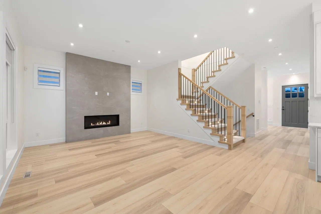 Photo 4 of 39 at #4 – 35133 Christina Place