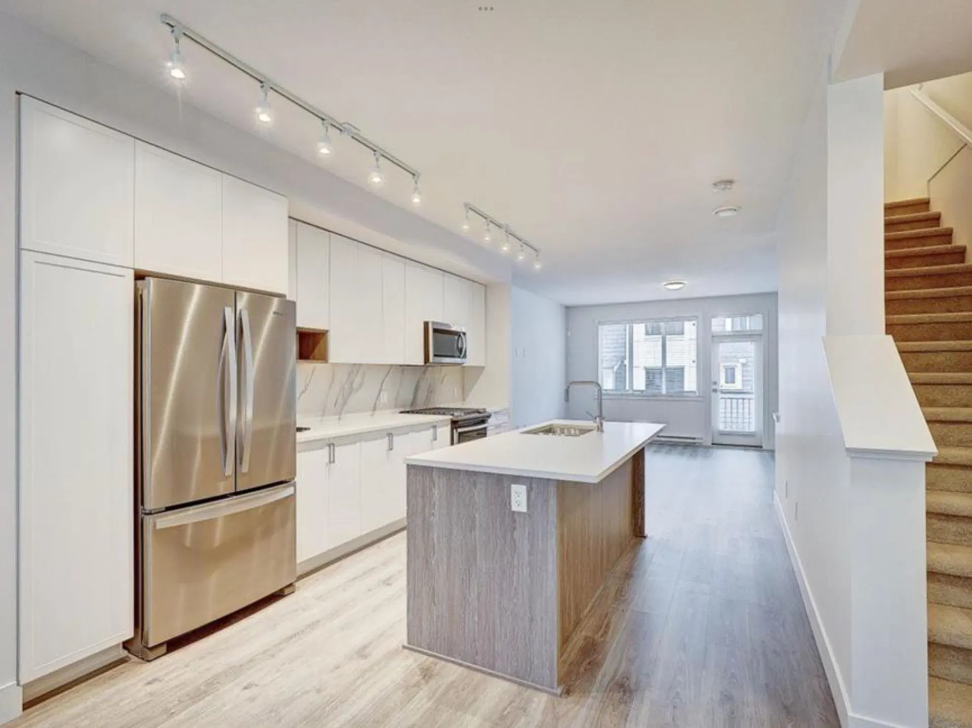 Photo 3 of 4 at #109 – 9718 161a Street