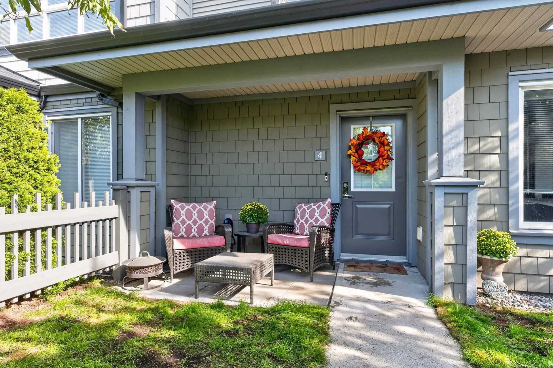 Photo 2 of 39 at #4 – 8138 204 Street