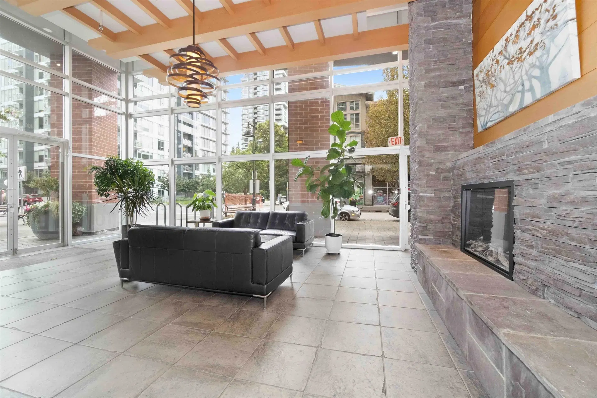 Photo 4 of 31 at #1802 – 400 Capilano Road