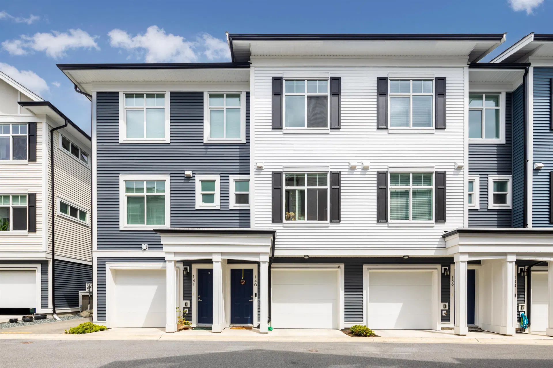 Photo 1 of 36 at #140 – 3565 Baycrest Avenue