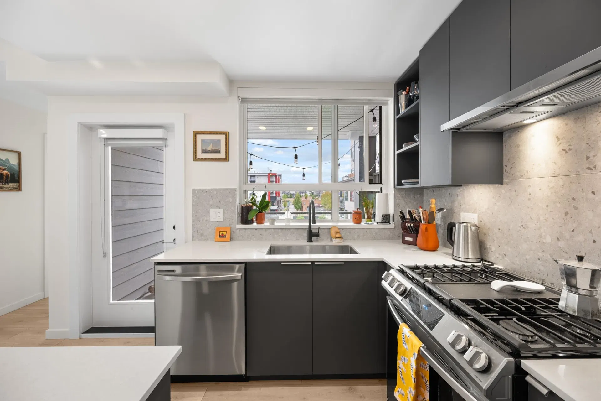 Photo 1 of 40 at #401 – 7920 206 Street