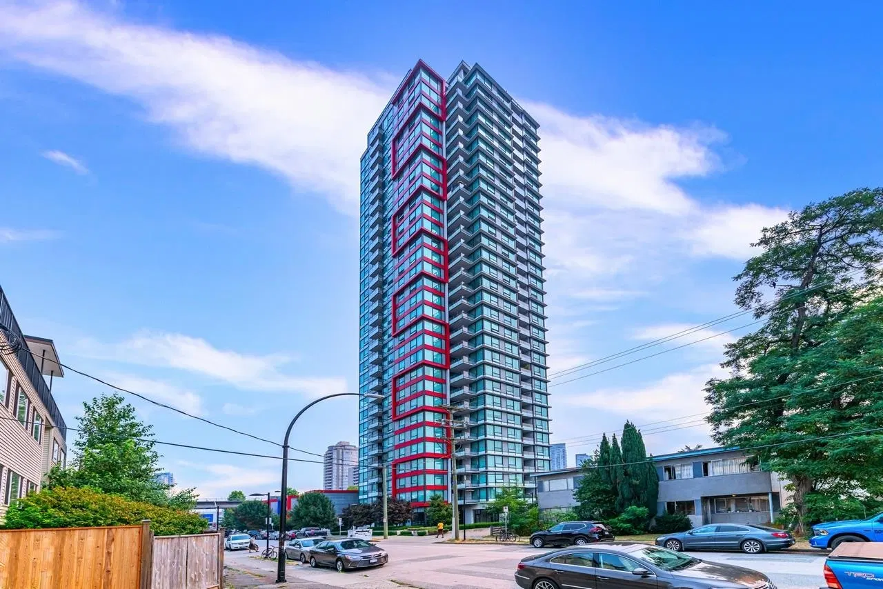 Photo 1 of 27 at #1005 – 6658 Dow Avenue