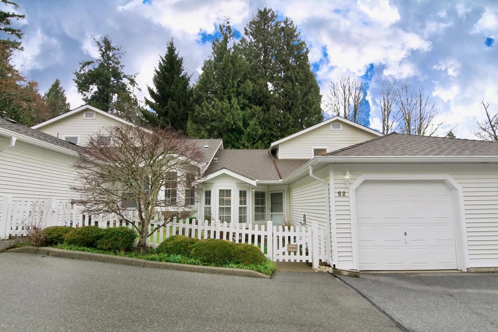 Photo 1 of 35 at #52 – 6537 138 Street