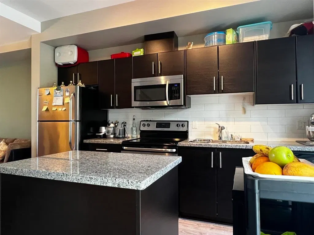 Photo 5 of 27 at #203 – 4808 Linden Drive