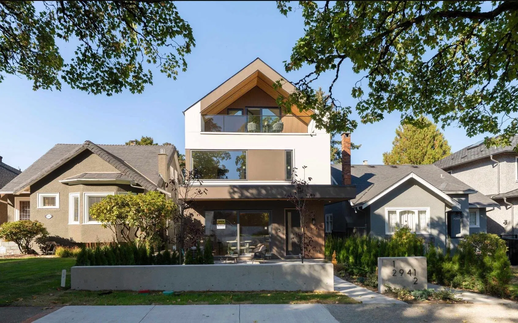#1 – 2941 29th Avenue