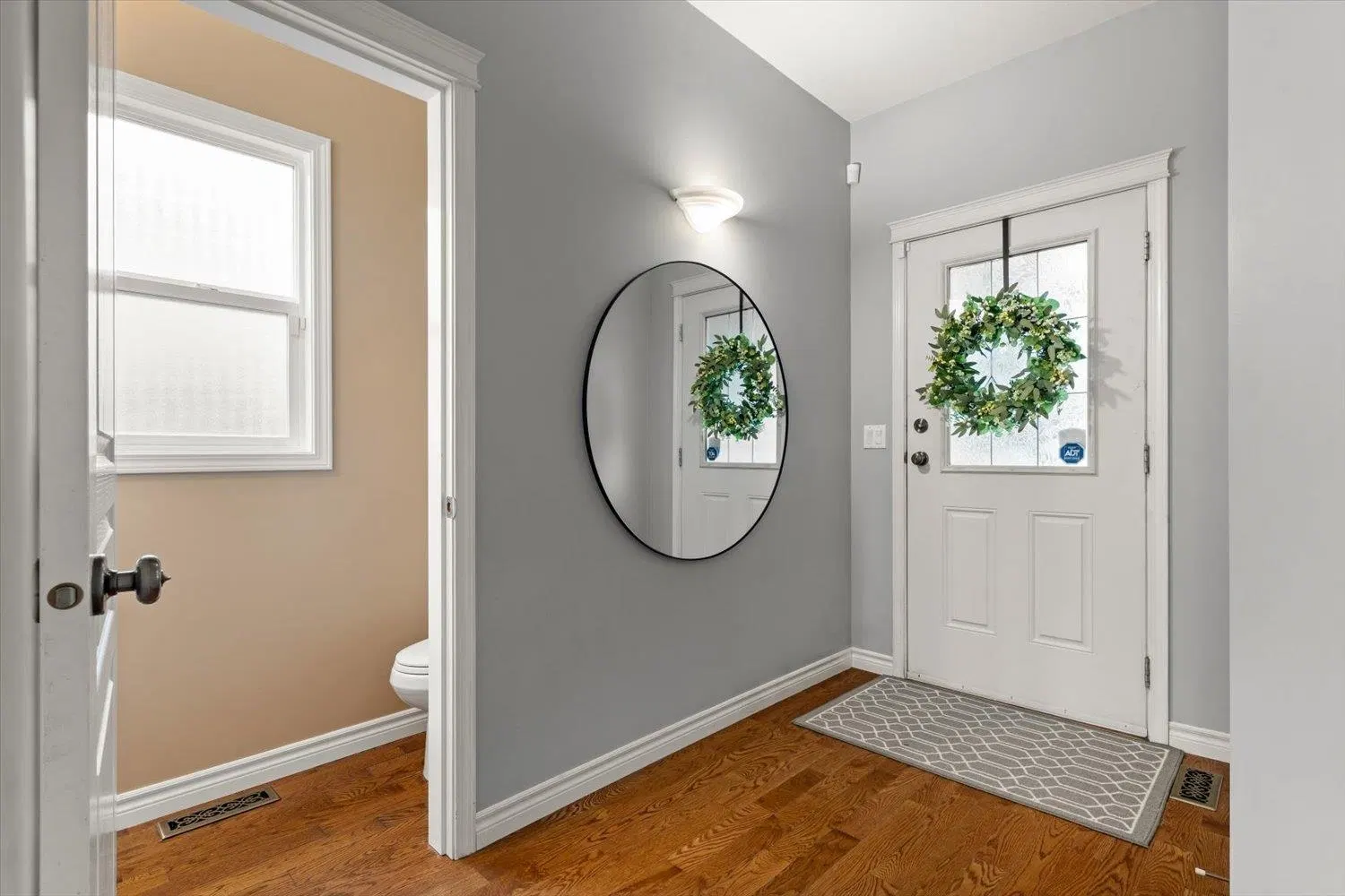 Photo 3 of 37 at #130 – 46360 Valleyview Road