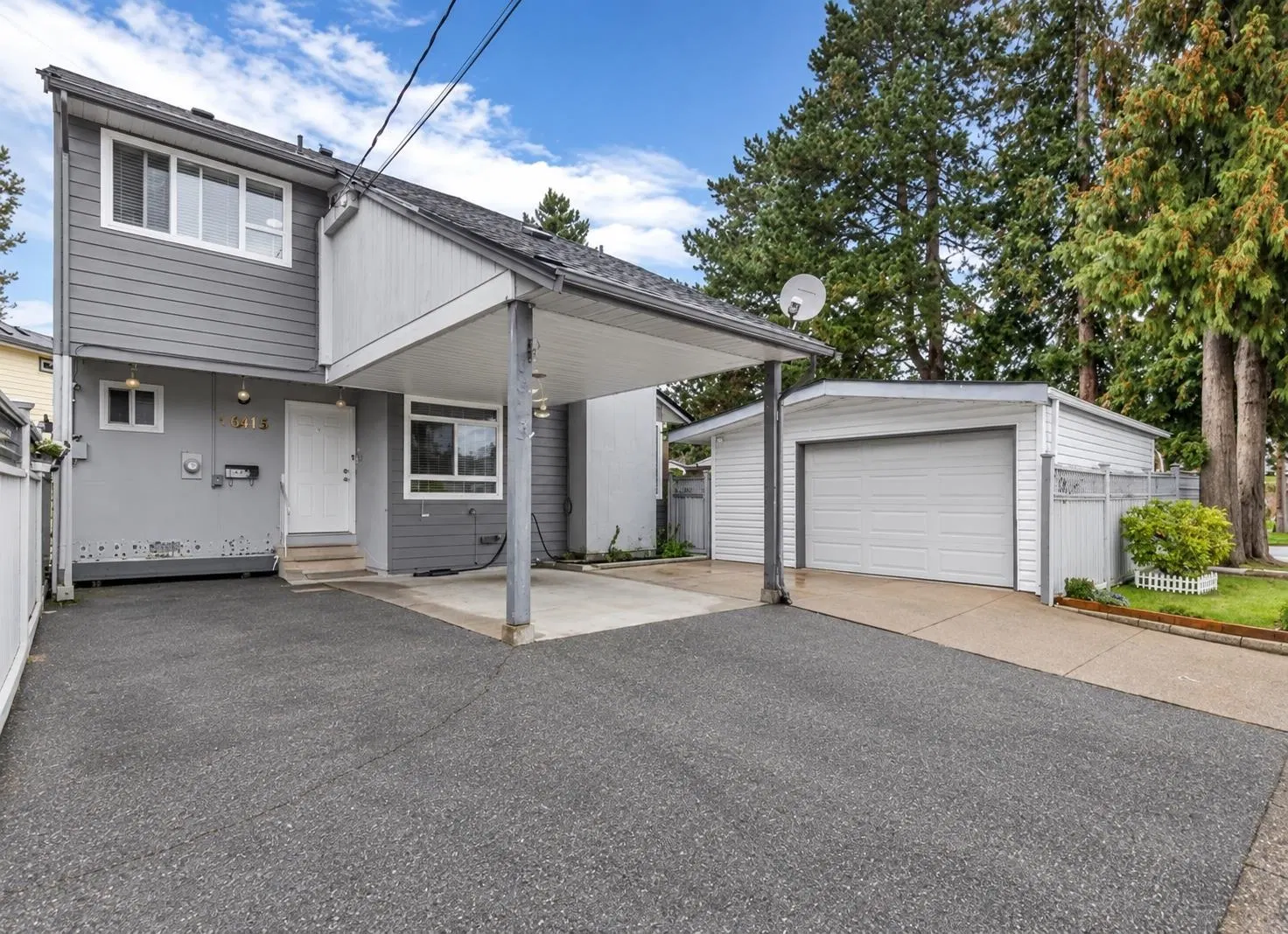 Photo 1 of 16 at 6613 134 Street