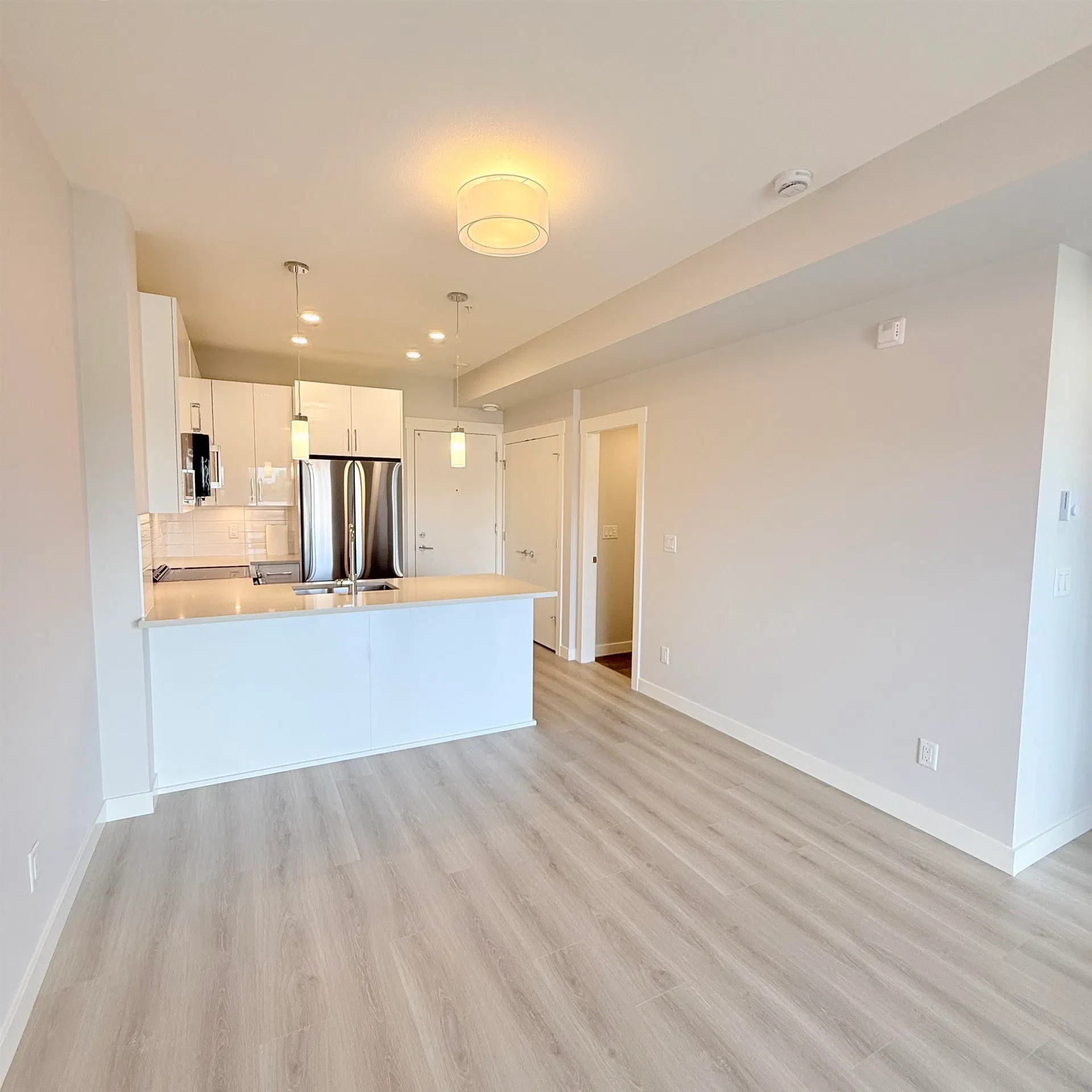 Photo 4 of 14 at #419 – 8423 Cedar Street