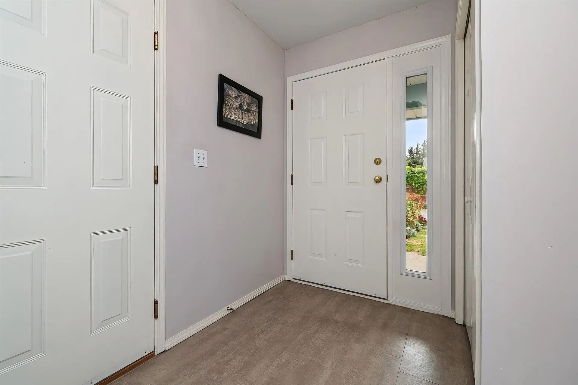 Photo 3 of 37 at 425 Hadway Drive