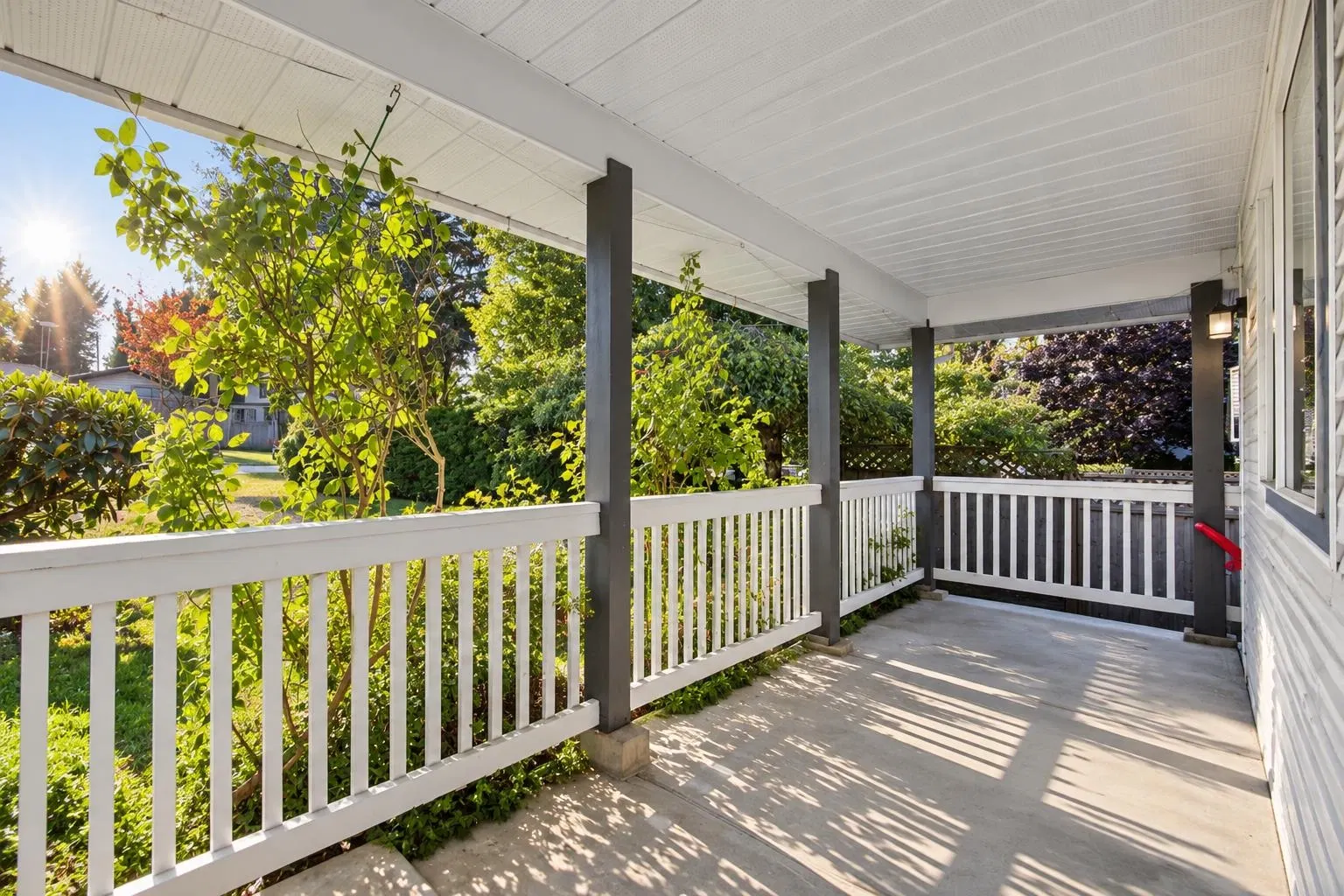 Photo 4 of 34 at 14287 73a Avenue