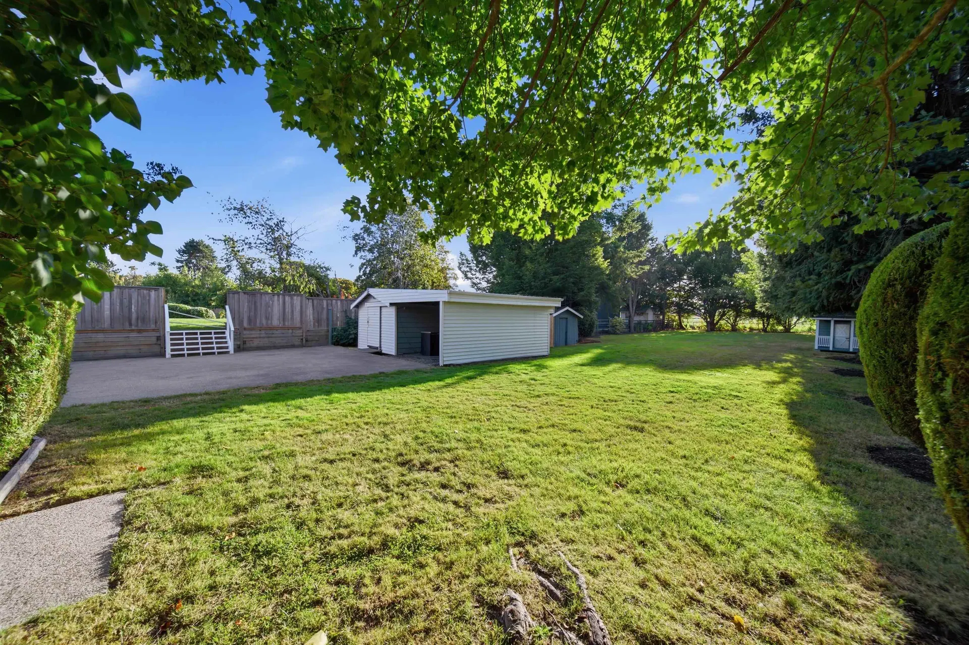 Photo 4 of 40 at 12131 Gilbert Road
