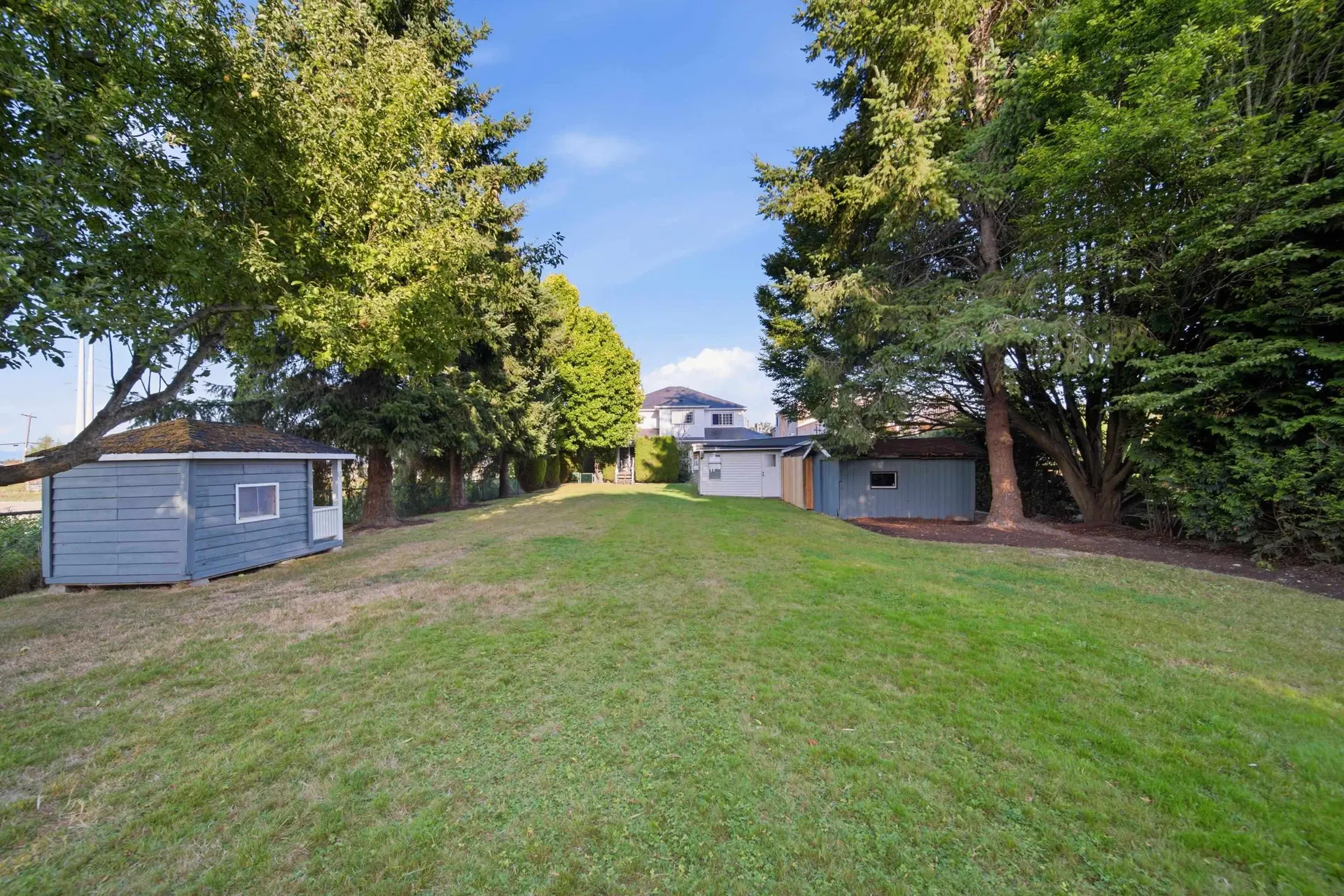 Photo 5 of 40 at 12131 Gilbert Road