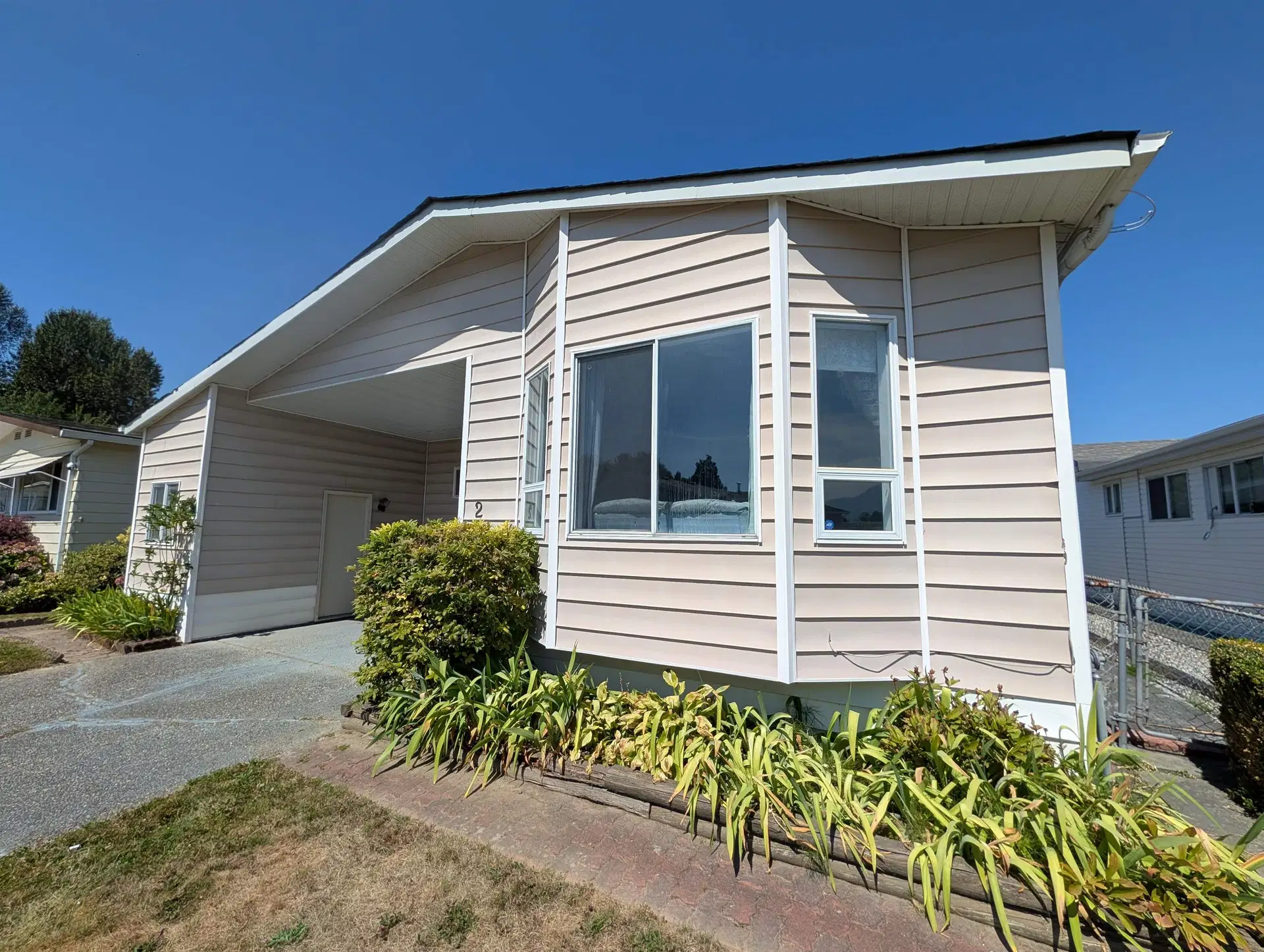 #2 – 9055 Ashwell Road