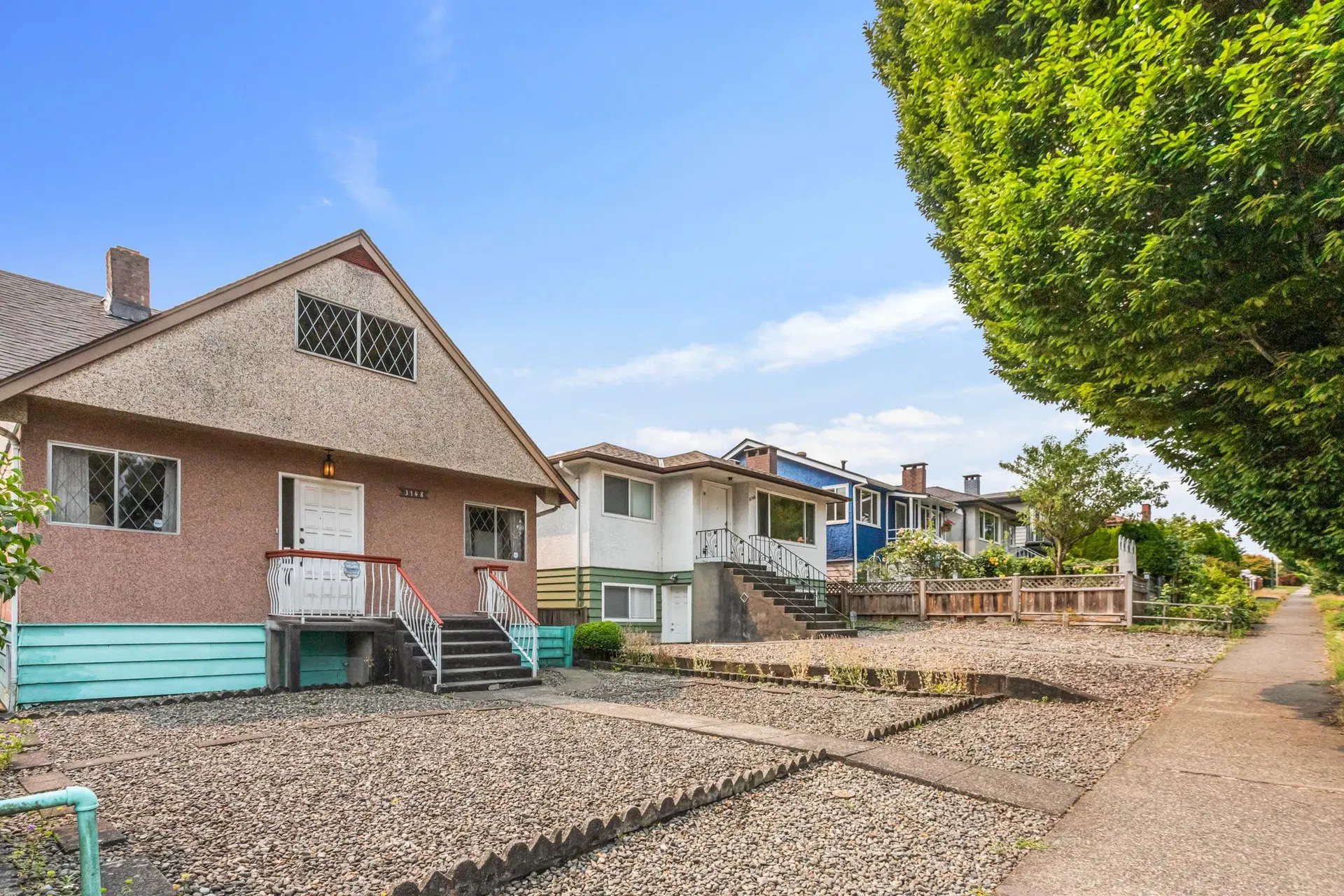Photo 3 of 40 at 3148 E 1st Avenue