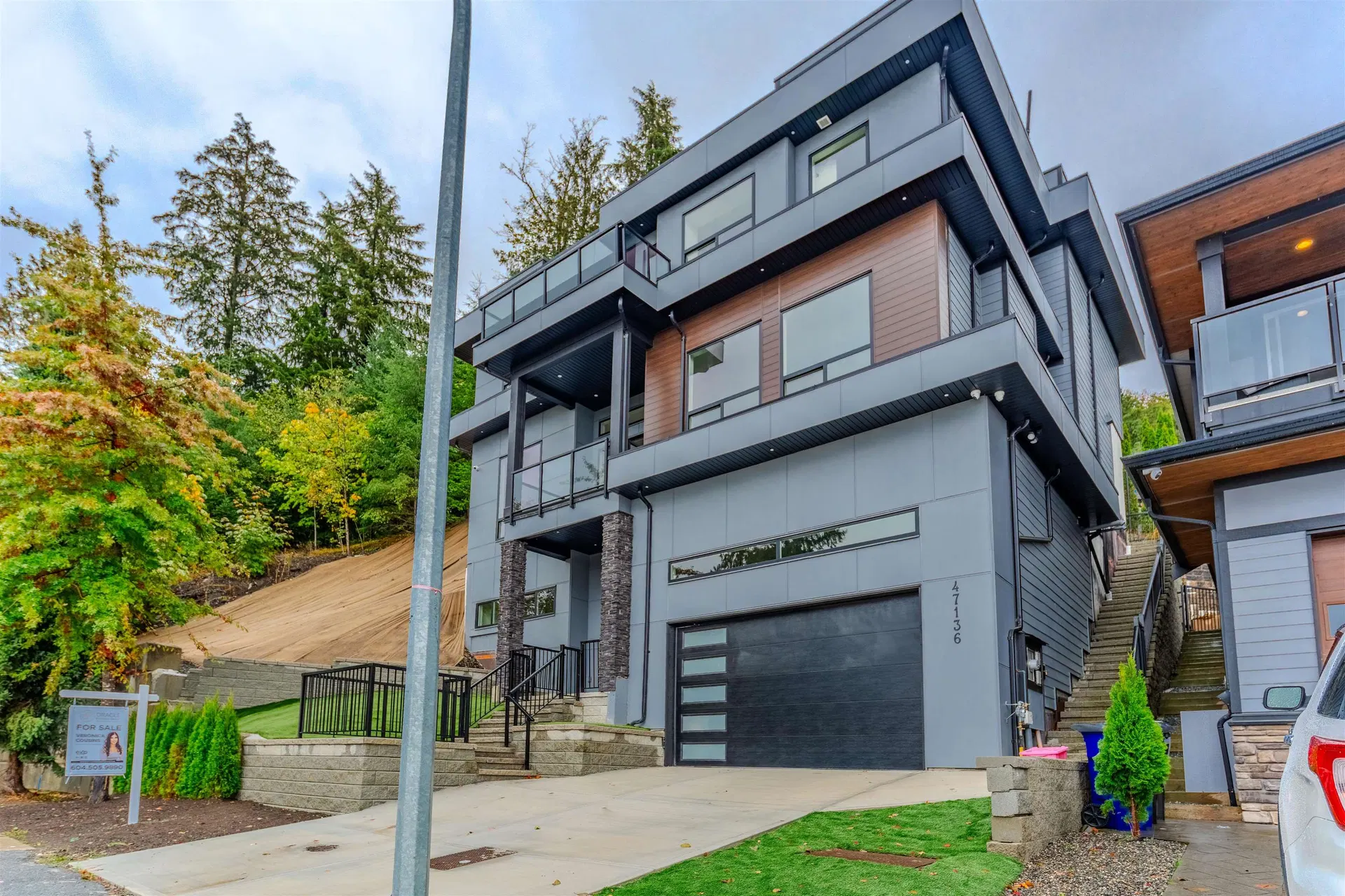Photo 3 of 40 at 47136 Sylvan Drive
