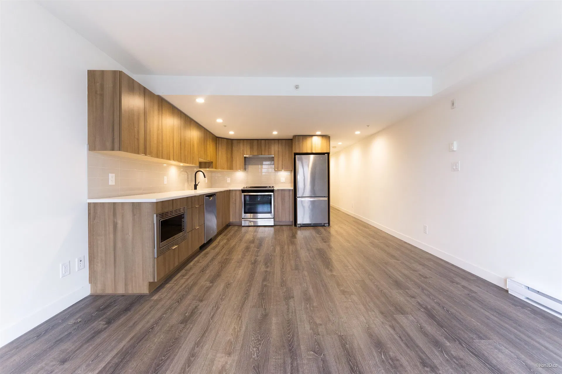 Photo 5 of 37 at #403 – 1365 Pemberton Avenue